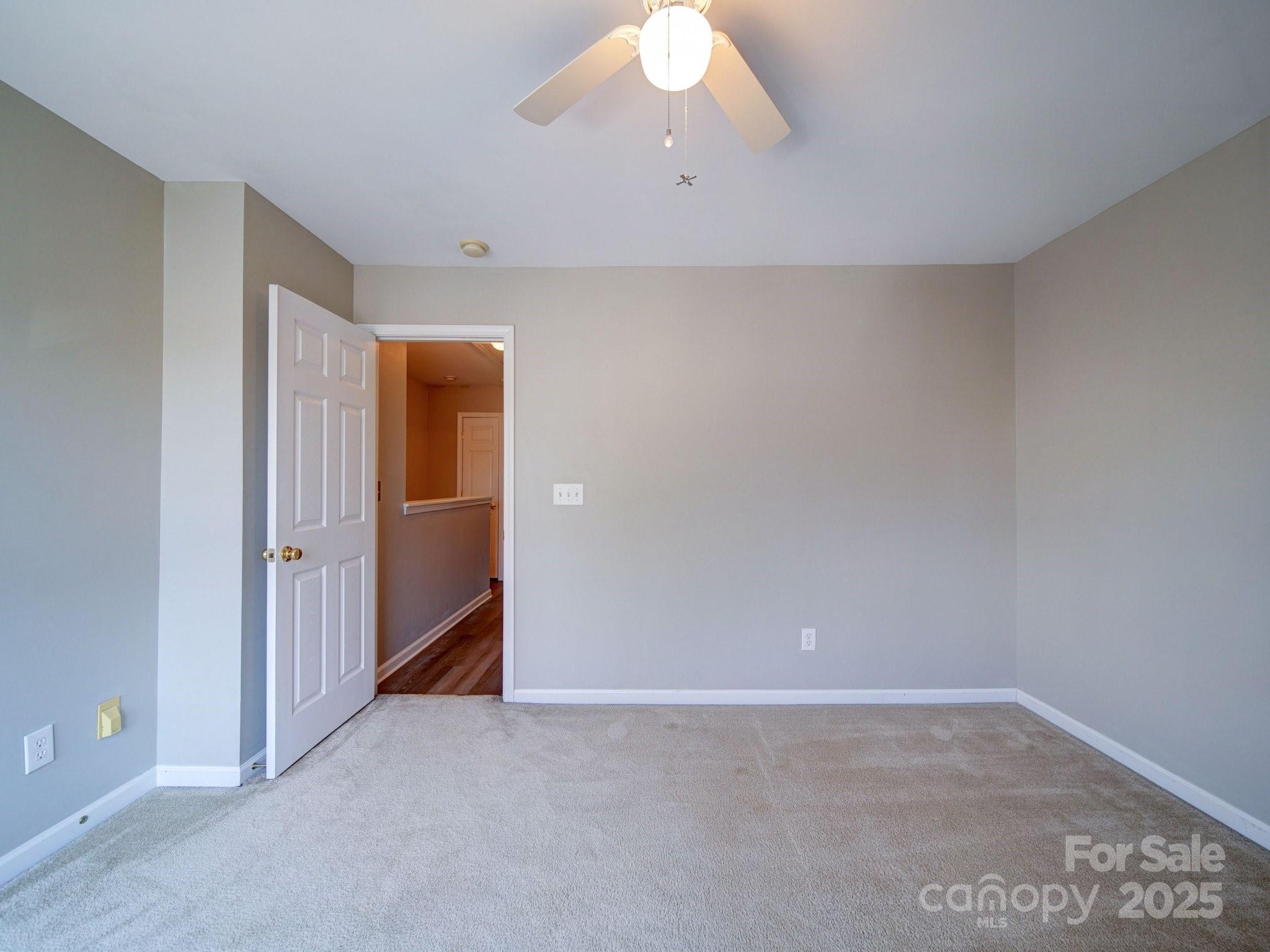 3055 Golden Dale Lane Unit: 104