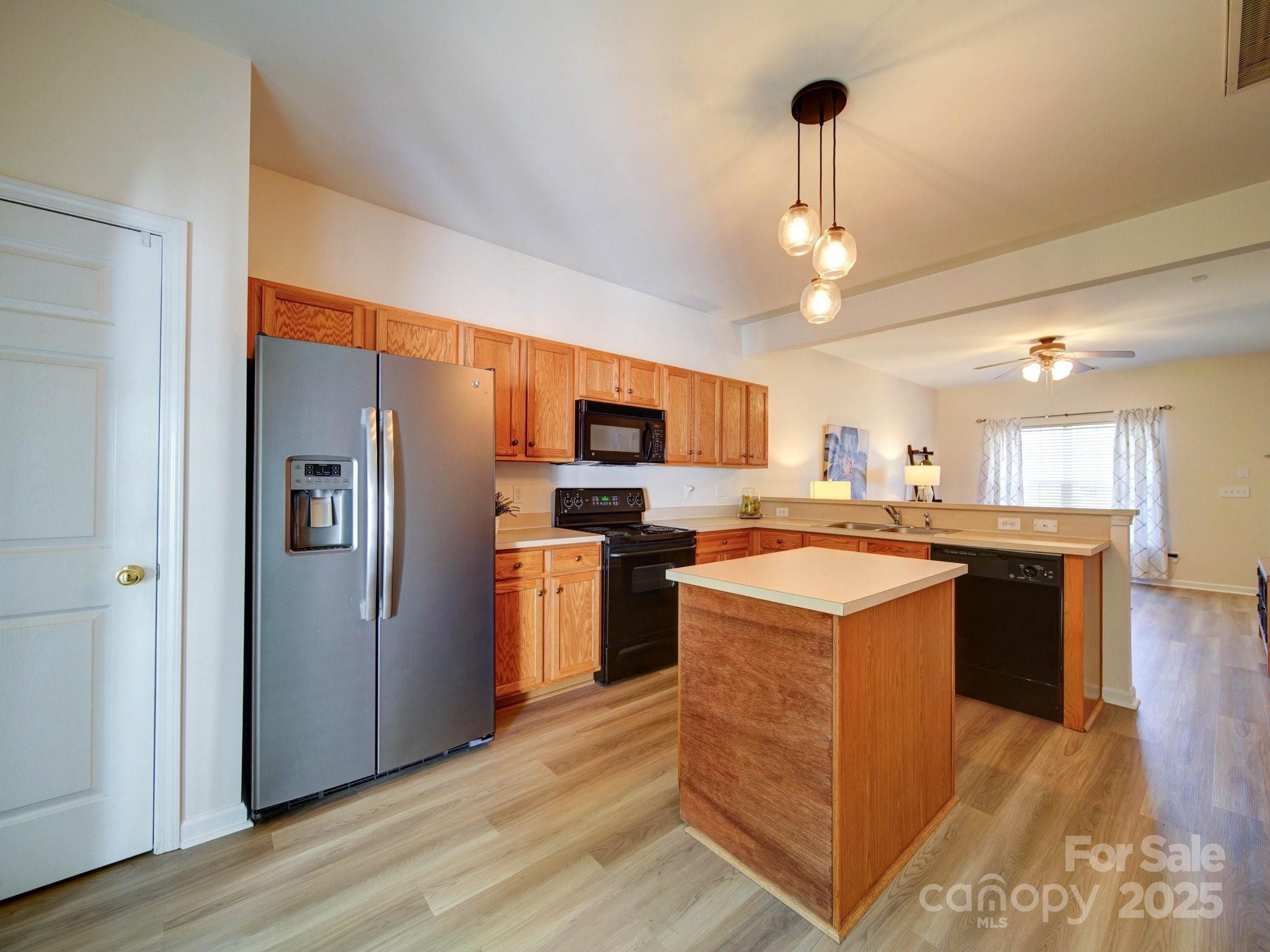 3055 Golden Dale Lane Unit: 104