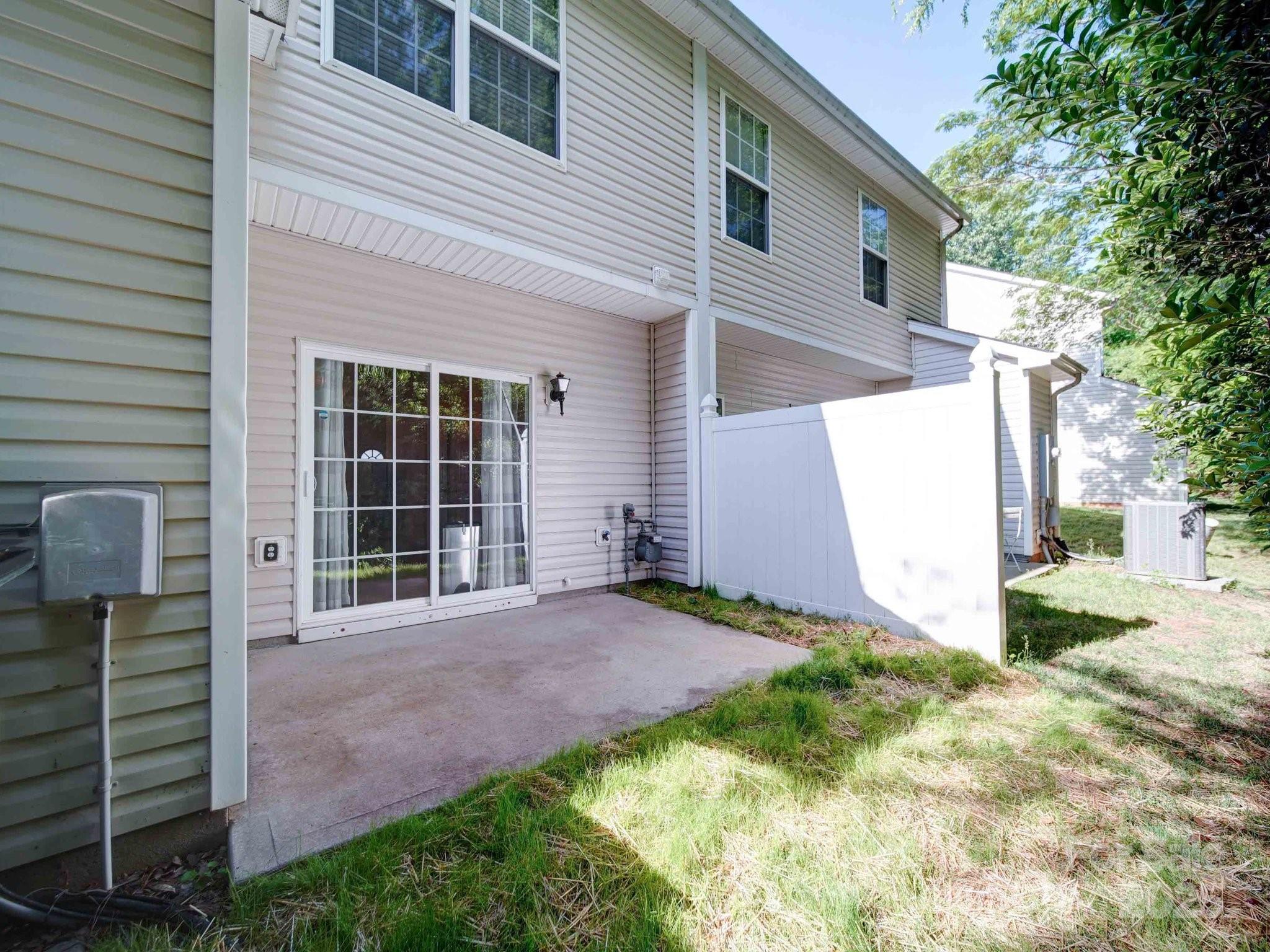 3055 Golden Dale Lane Unit: 104