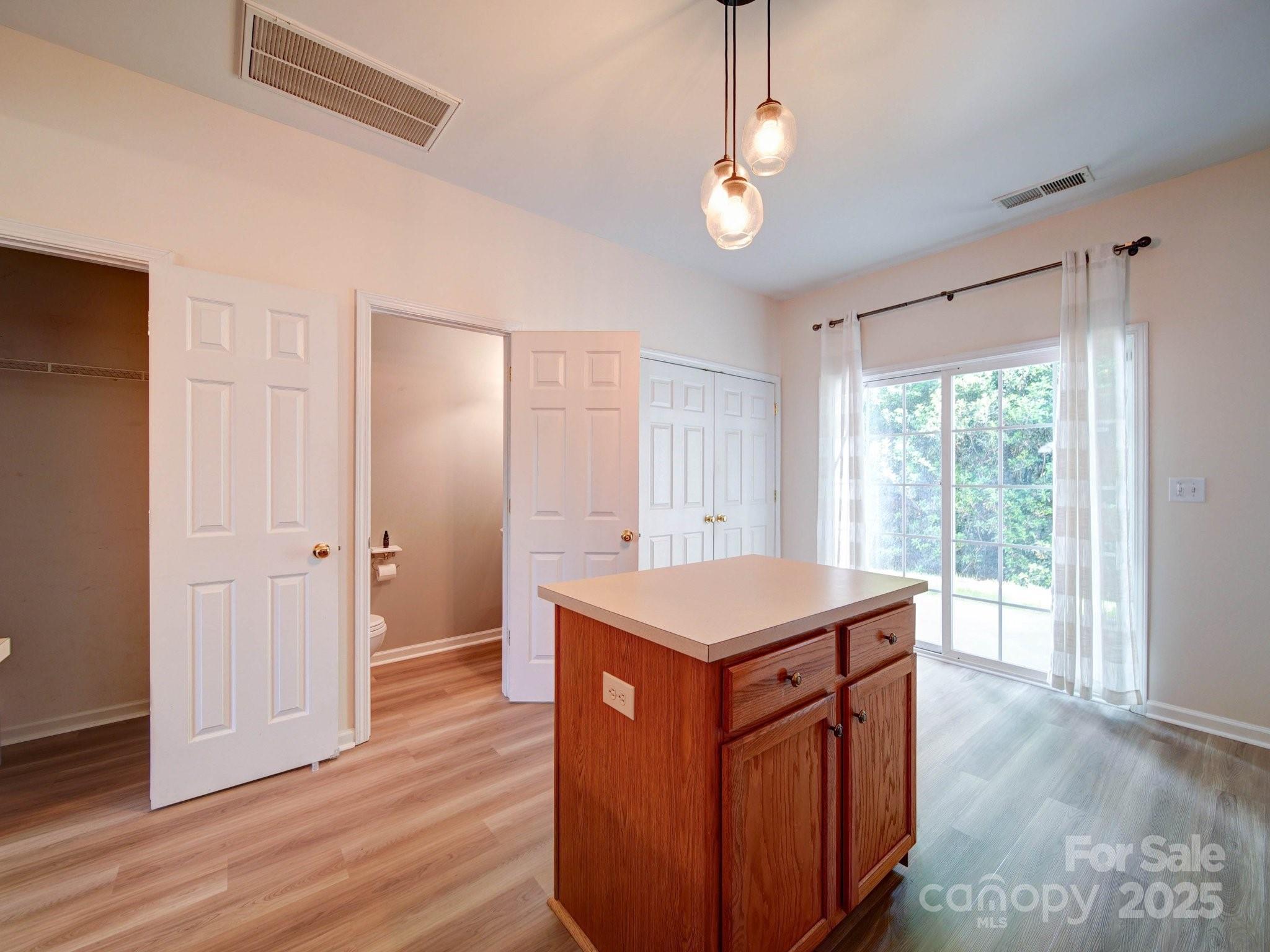 3055 Golden Dale Lane Unit: 104