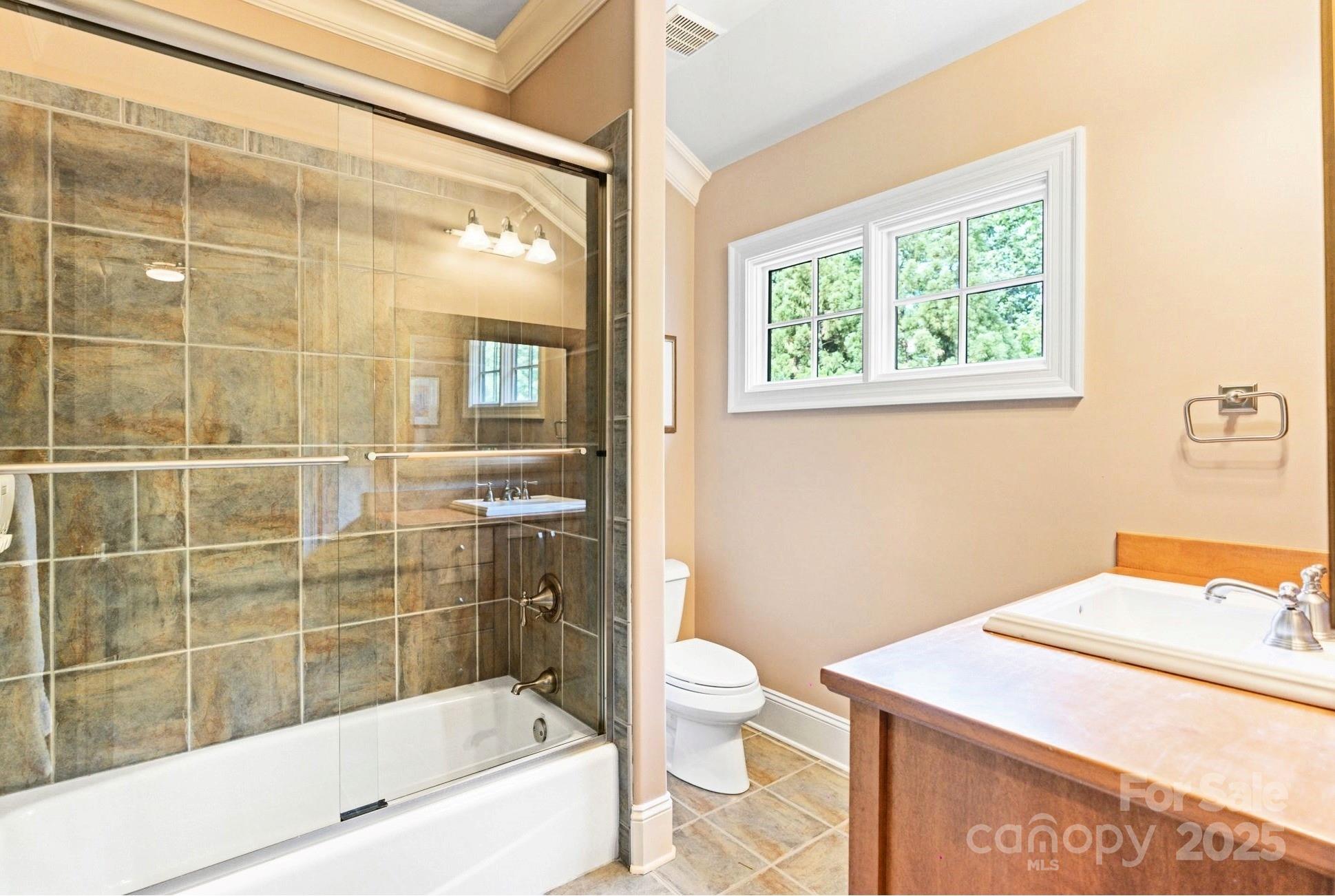 8534 Highgrove Street