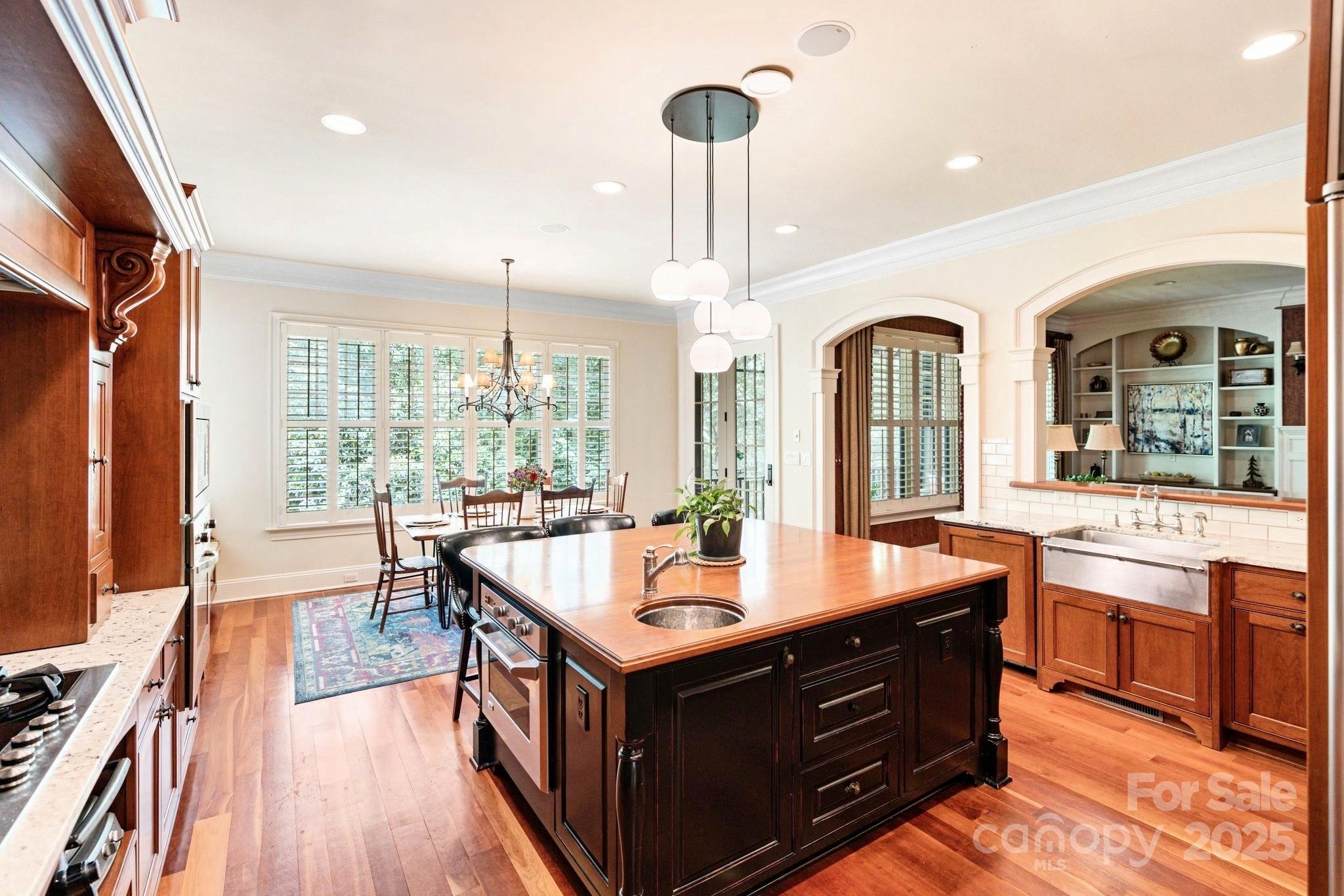 8534 Highgrove Street