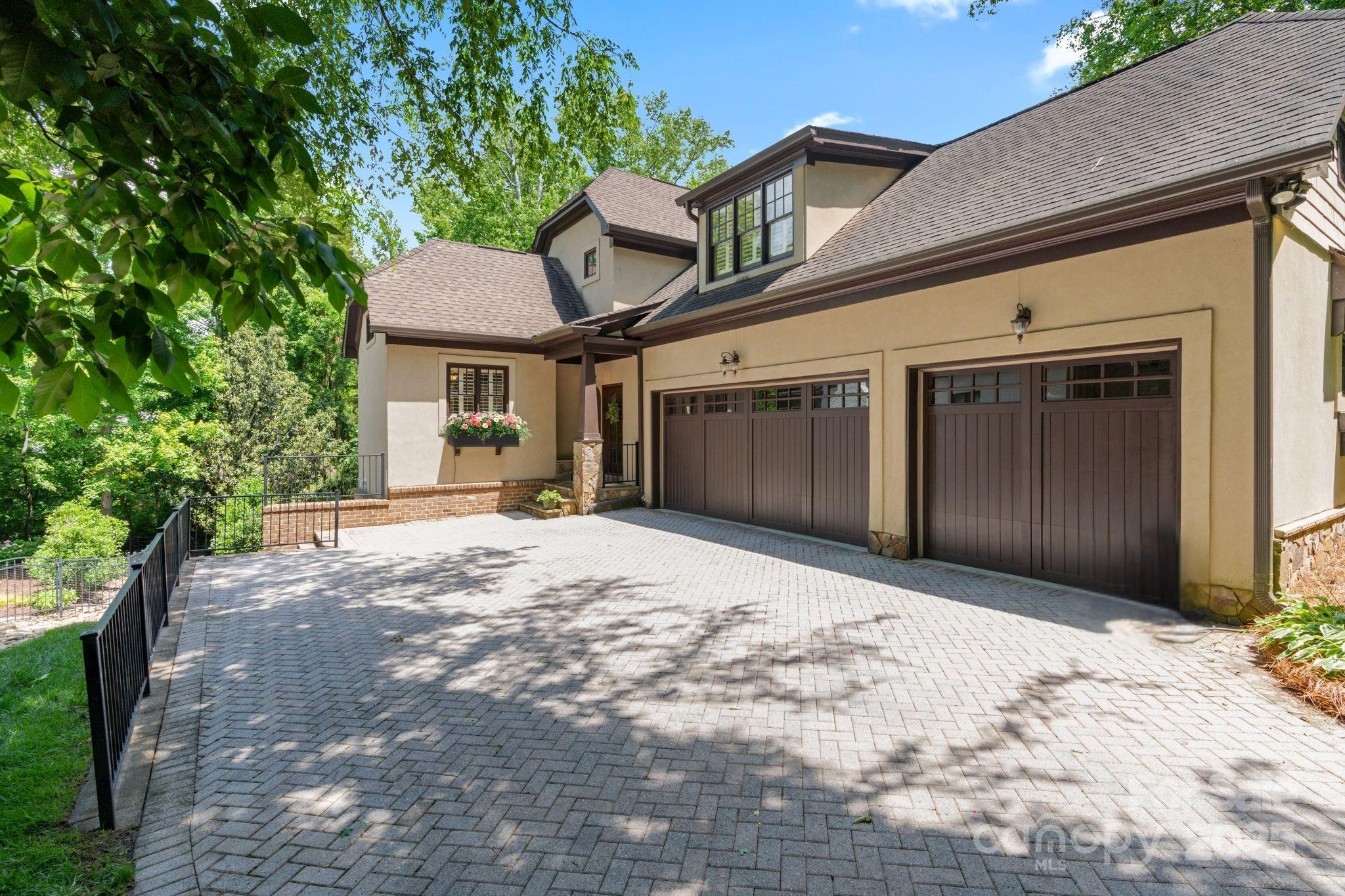 8534 Highgrove Street