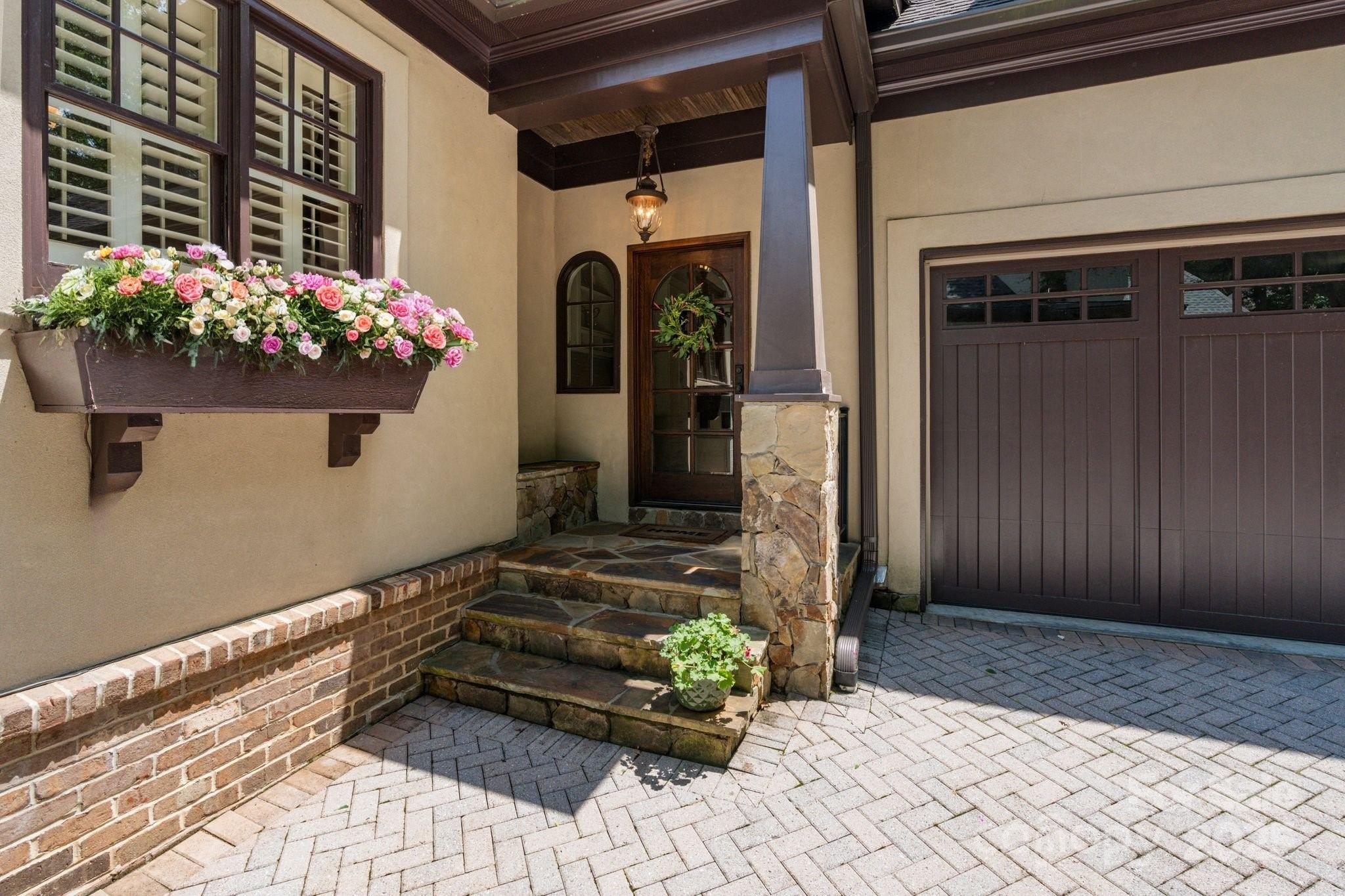 8534 Highgrove Street