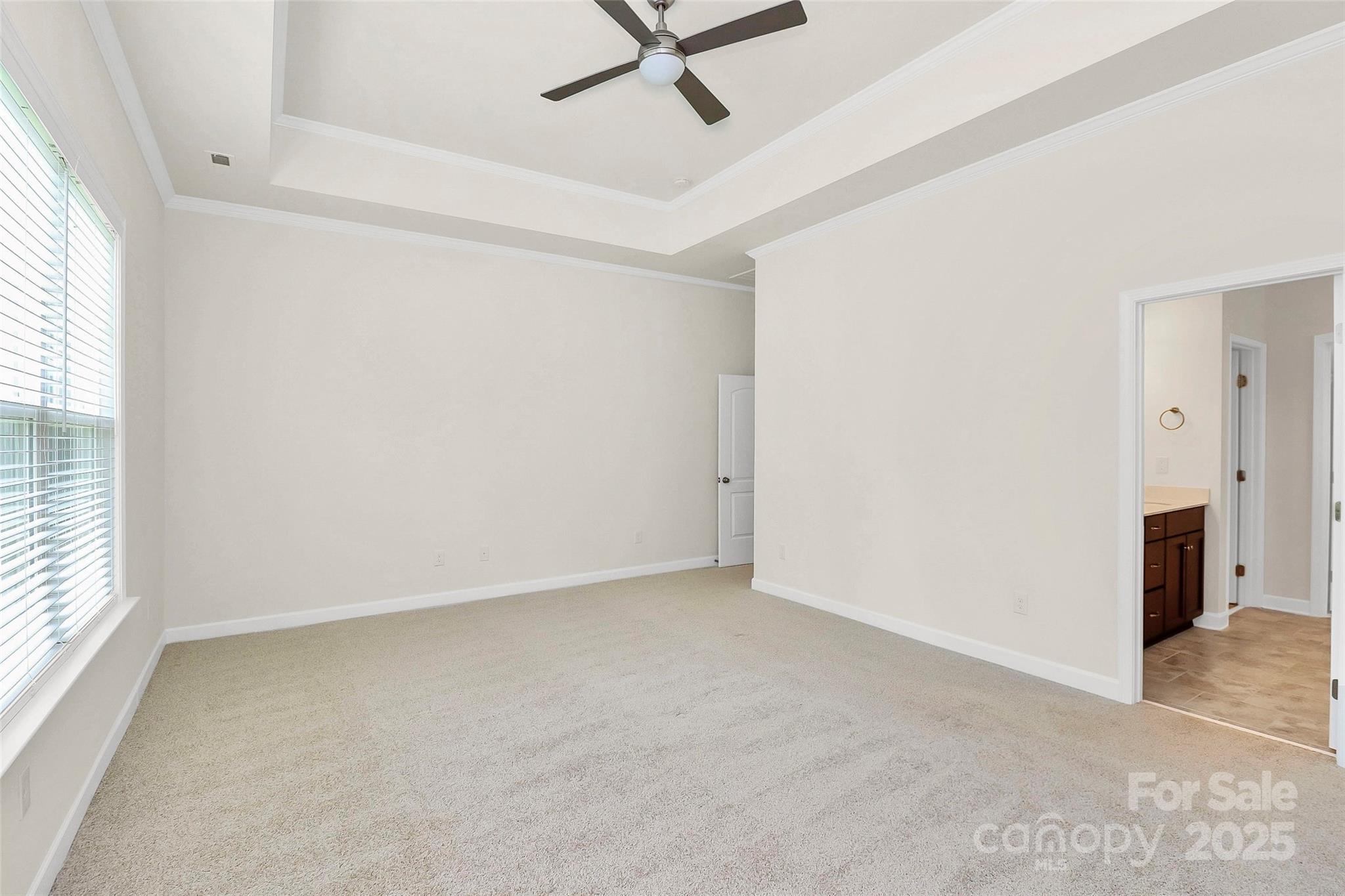 163 Crenshaw Place NW