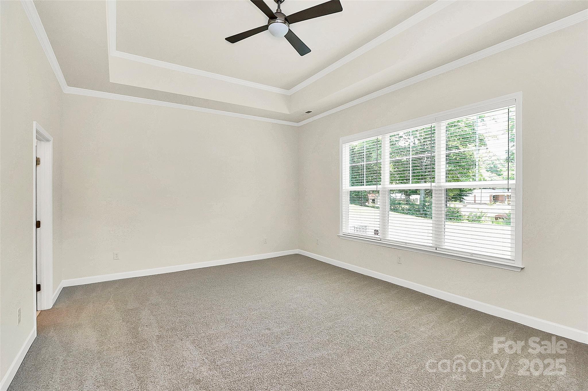 163 Crenshaw Place NW