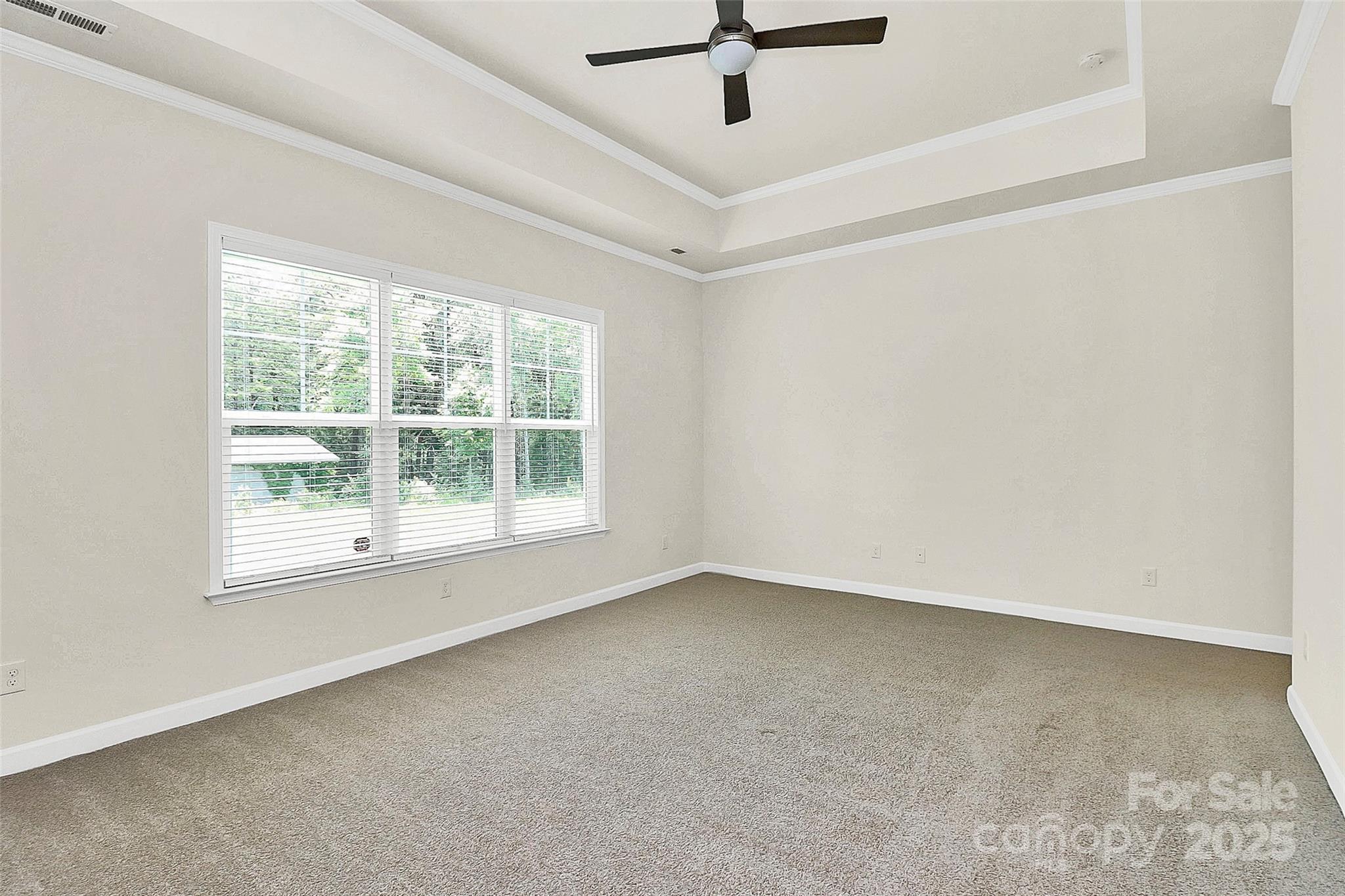 163 Crenshaw Place NW