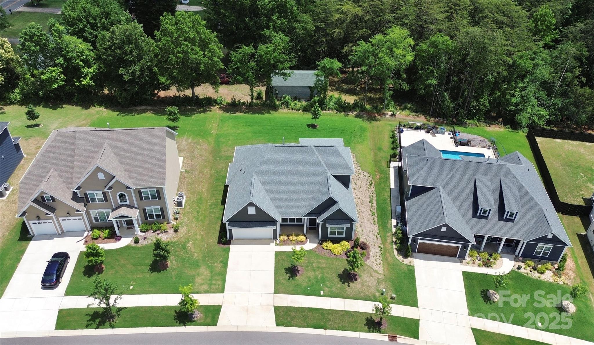 163 Crenshaw Place NW