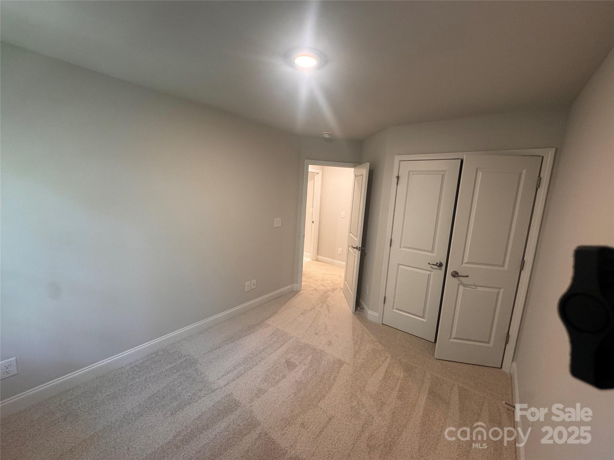 4037 Port Richmond Avenue Unit: 8