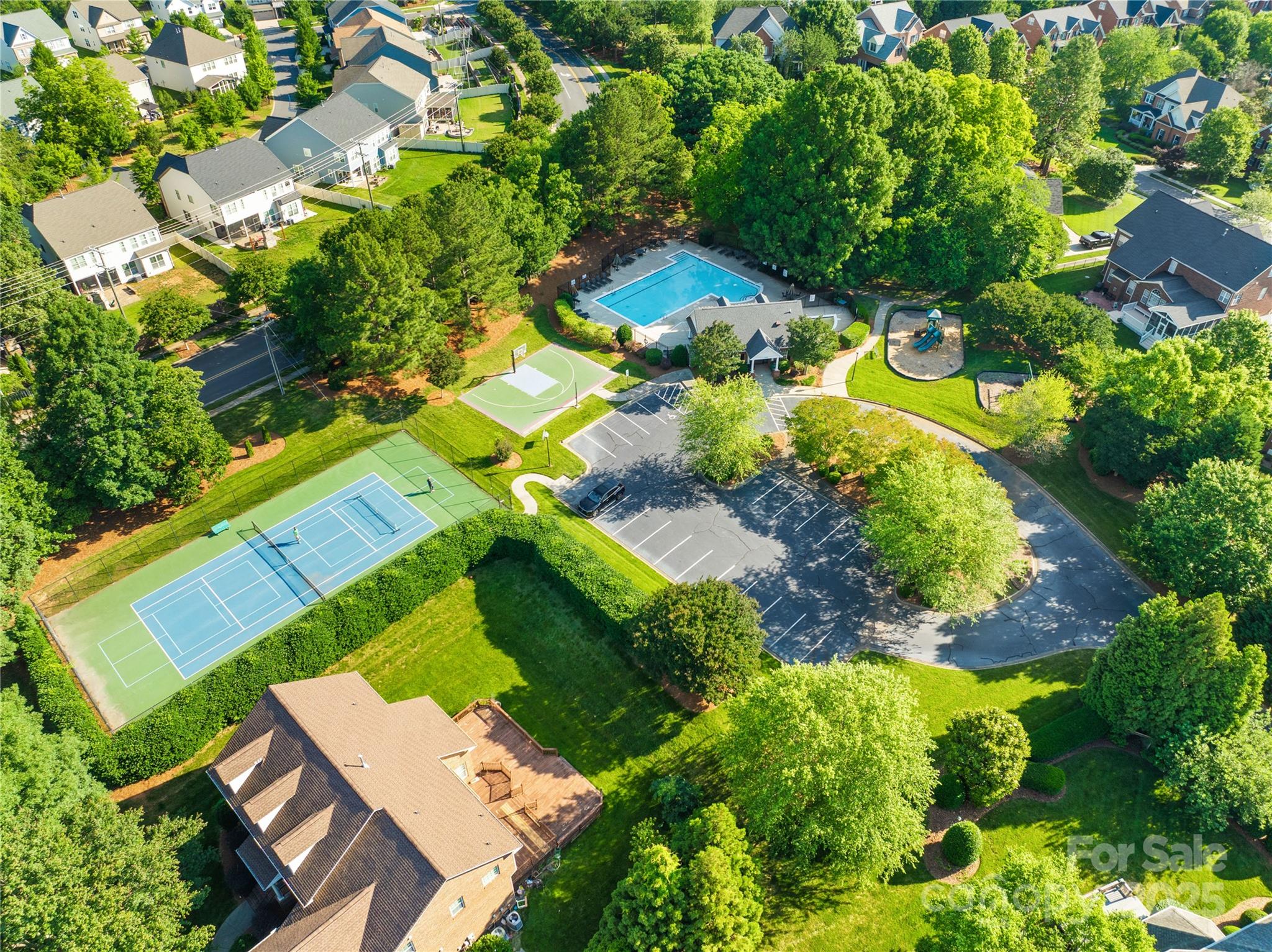 10024 Hazelview Drive
