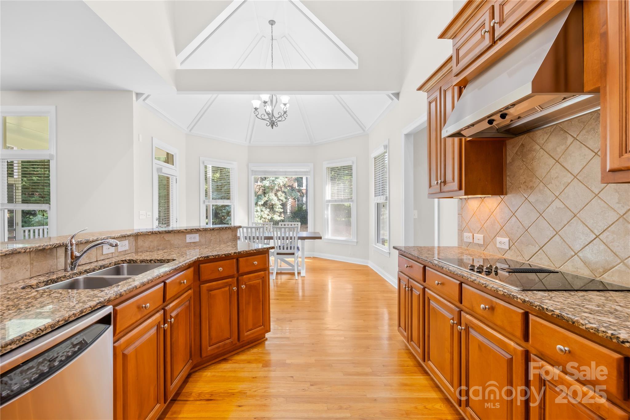 10024 Hazelview Drive