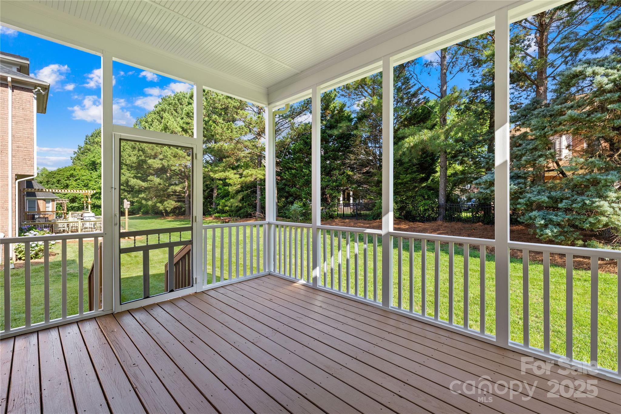 10024 Hazelview Drive