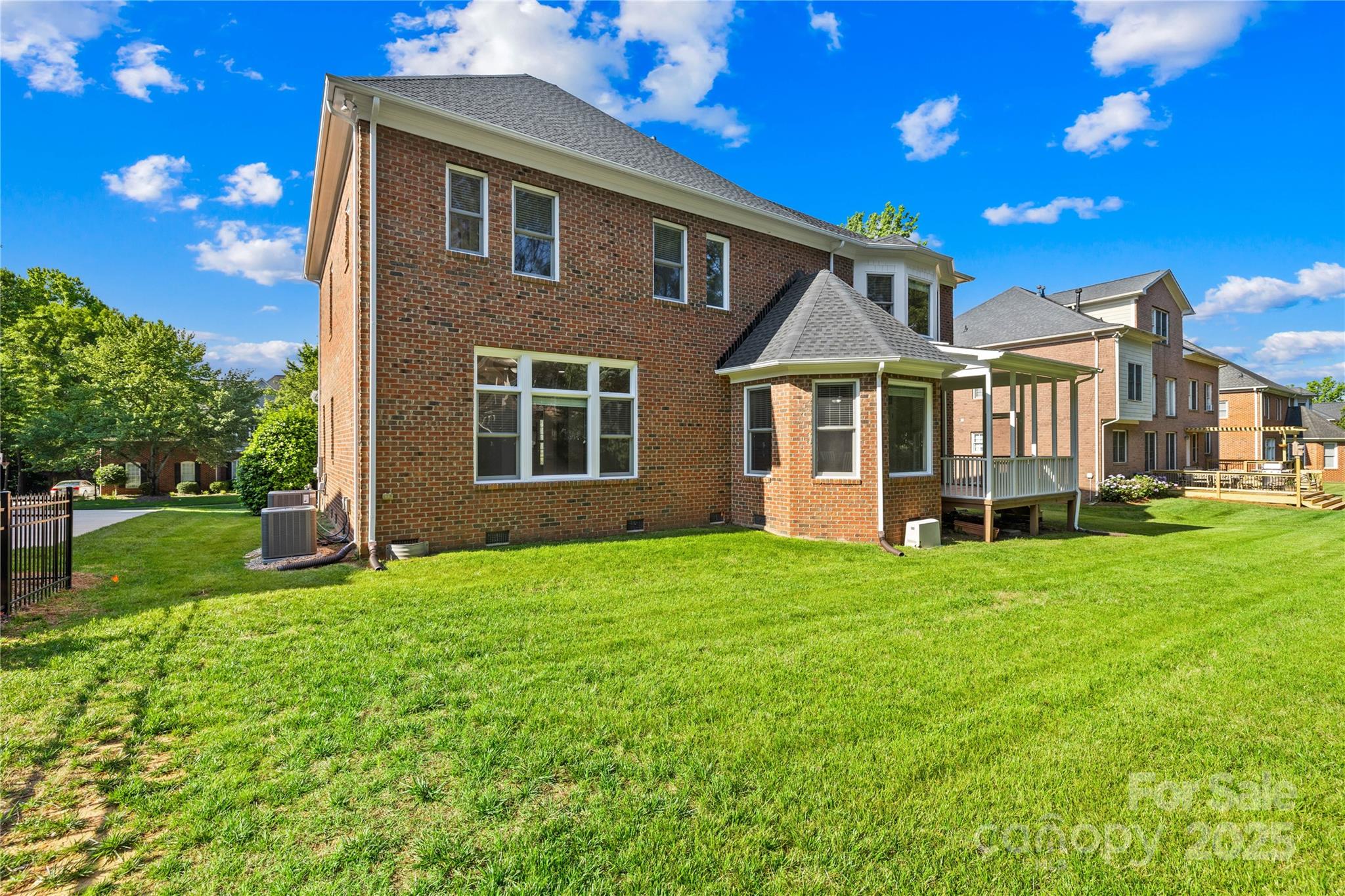 10024 Hazelview Drive