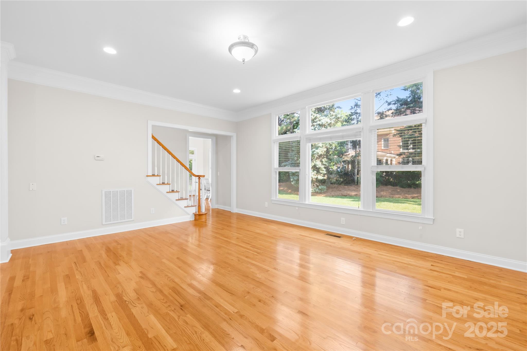 10024 Hazelview Drive