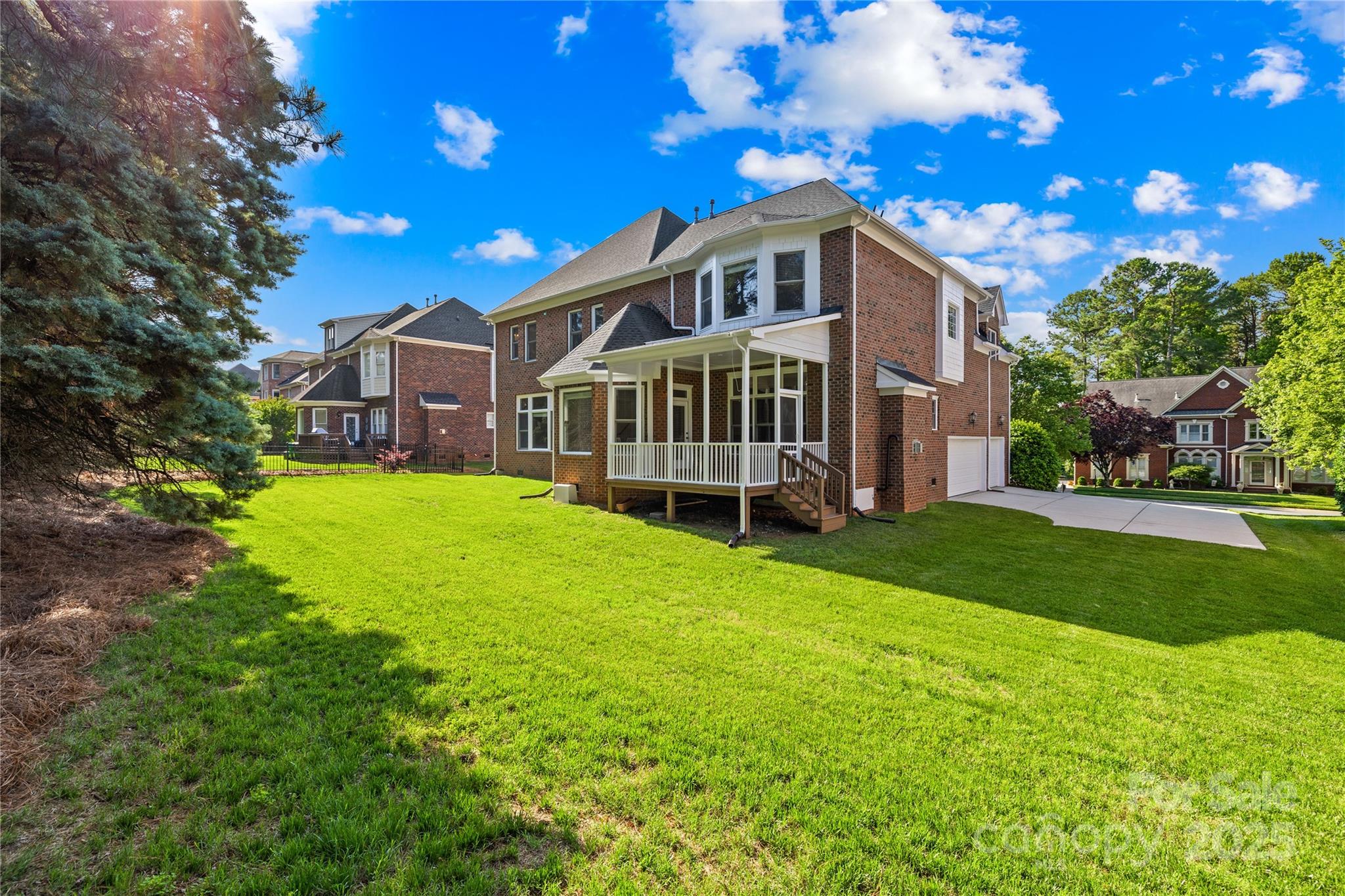 10024 Hazelview Drive