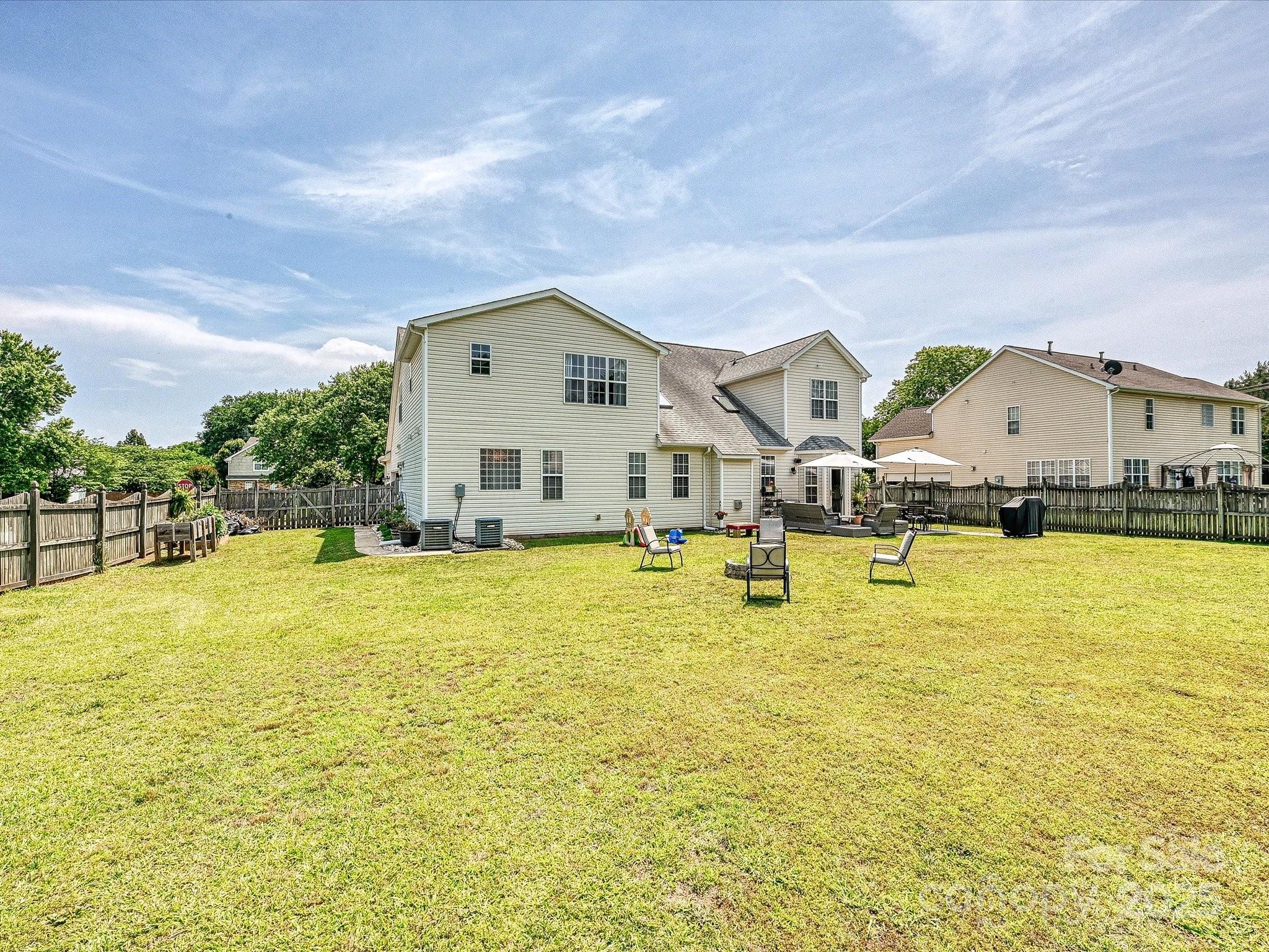 1109 Woodwinds Drive