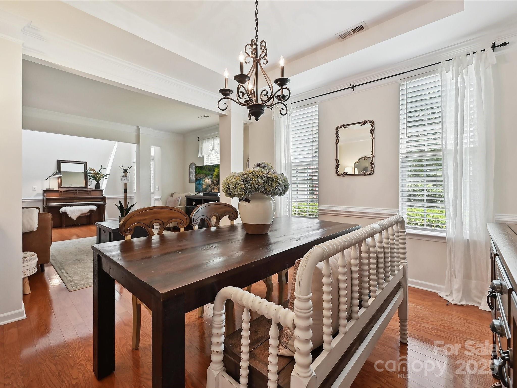 1109 Woodwinds Drive