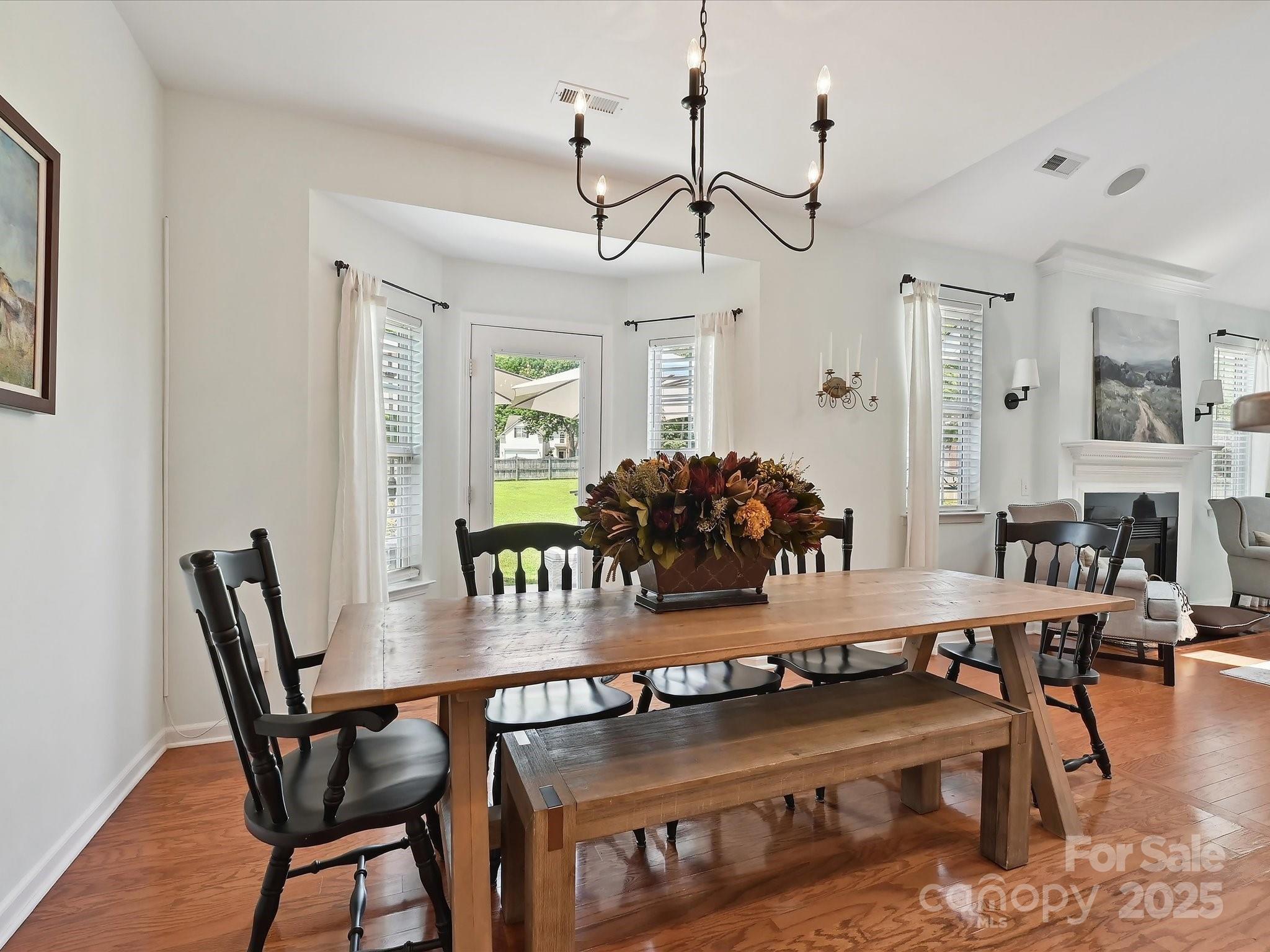 1109 Woodwinds Drive