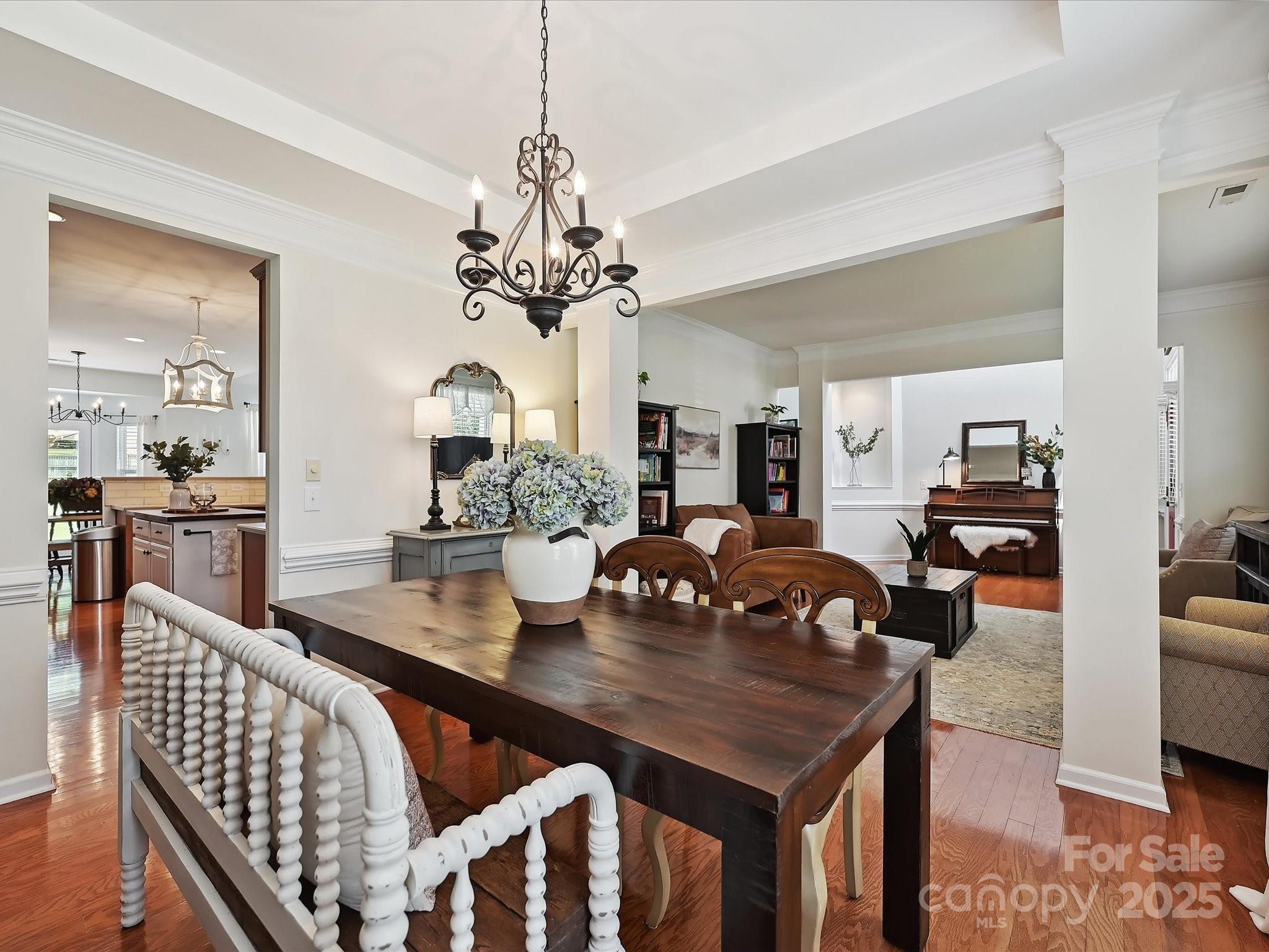 1109 Woodwinds Drive