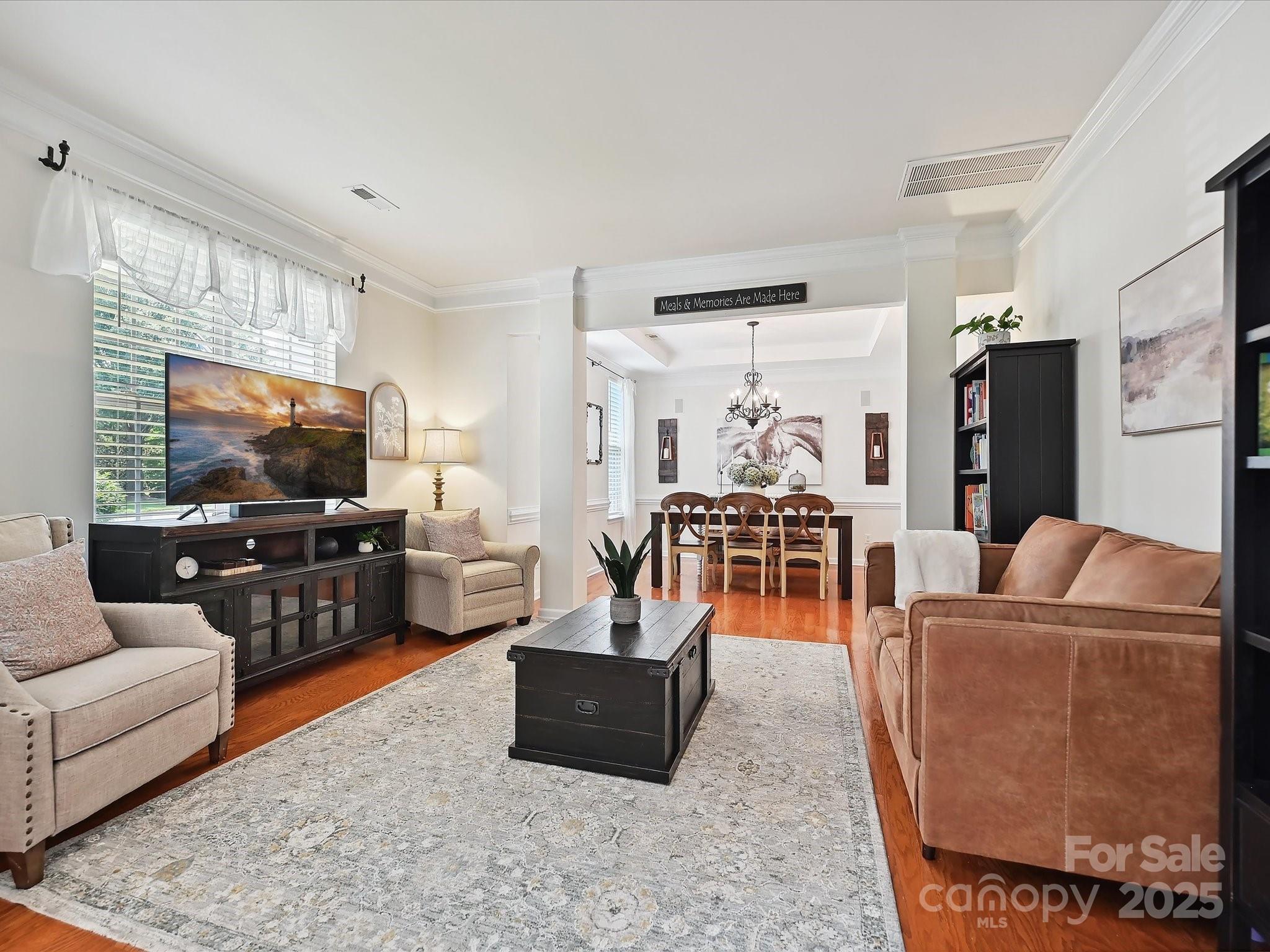 1109 Woodwinds Drive