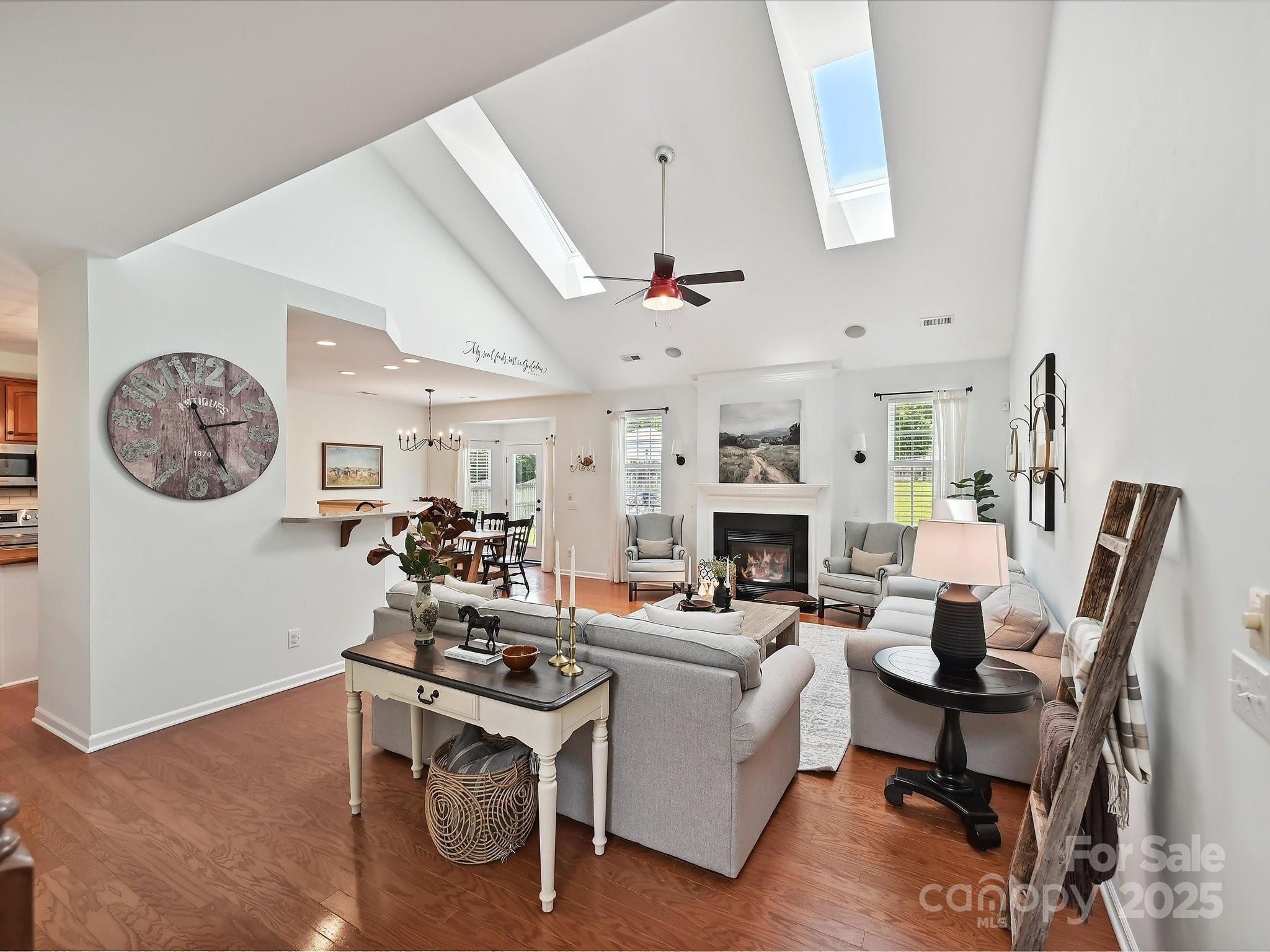 1109 Woodwinds Drive