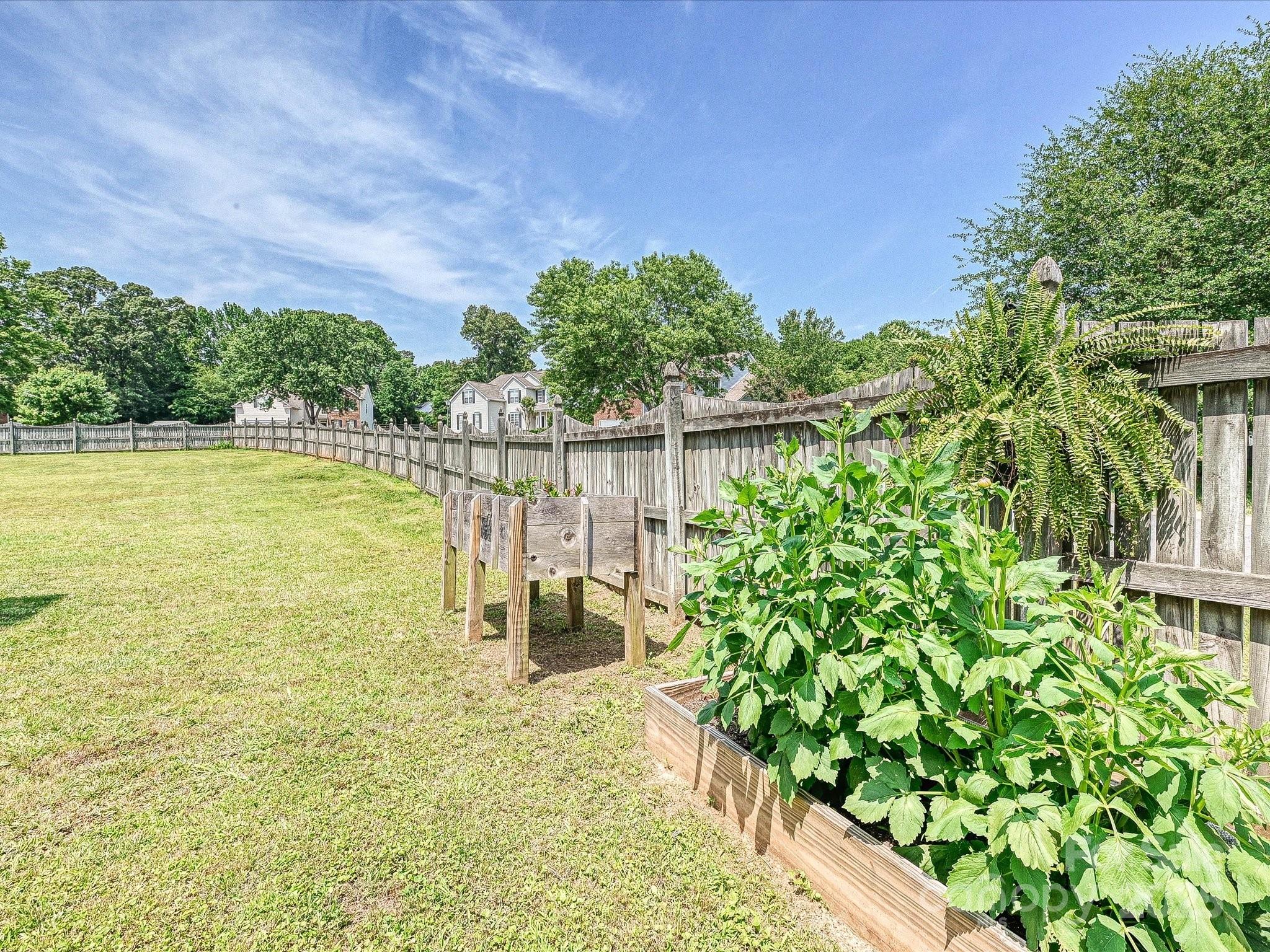 1109 Woodwinds Drive