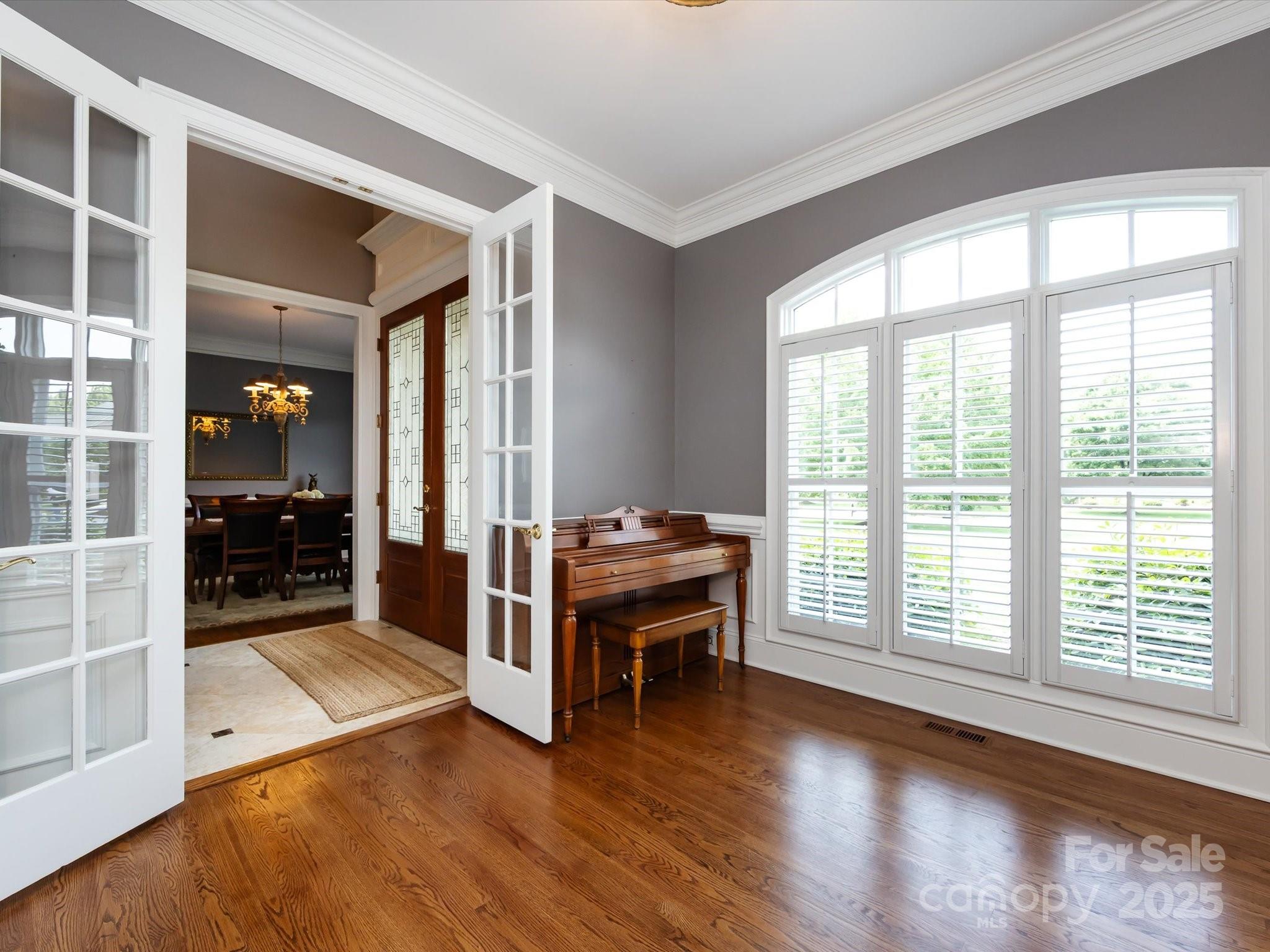 1509 Churchill Downs Drive