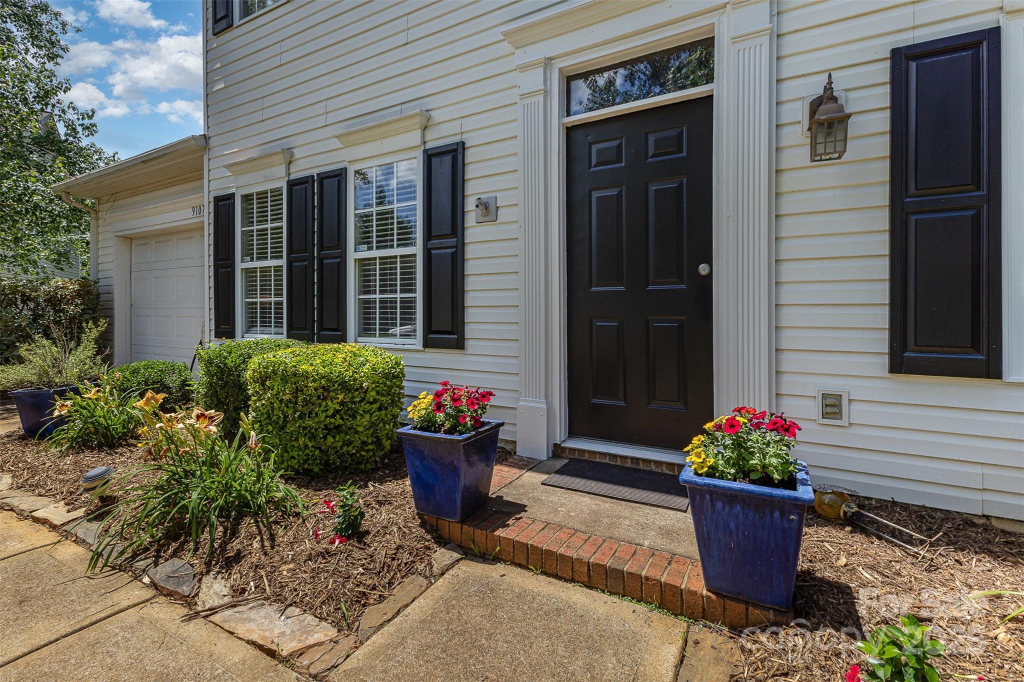 9107 Royal Highlands Court