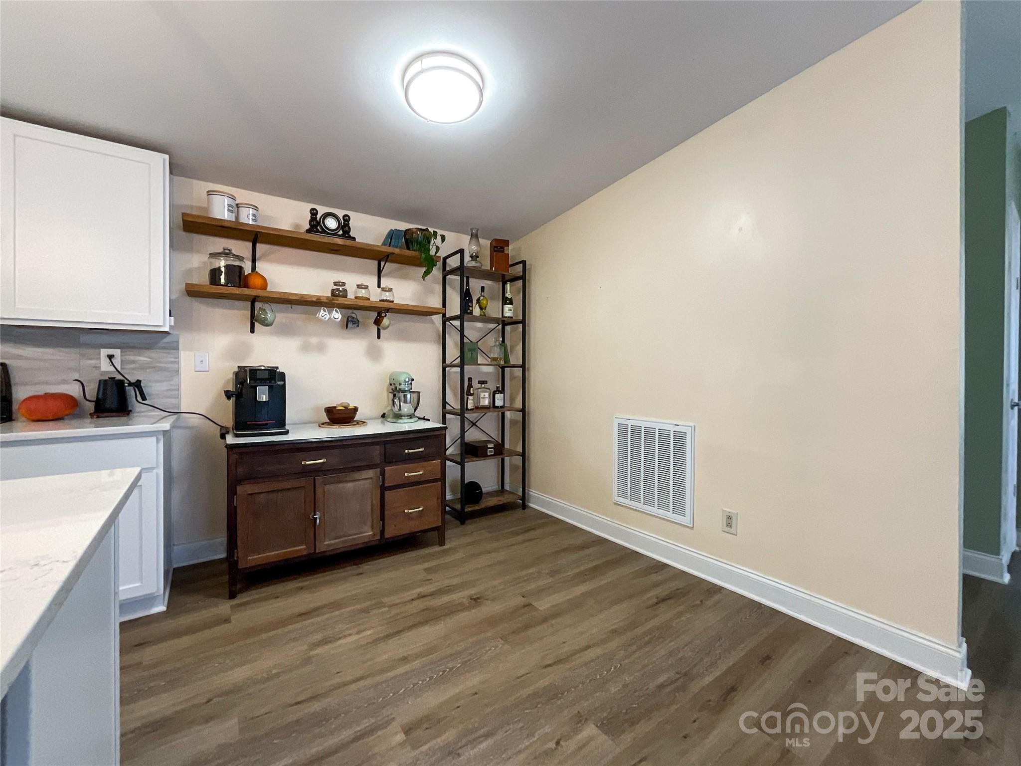 408 Cottonwood Circle