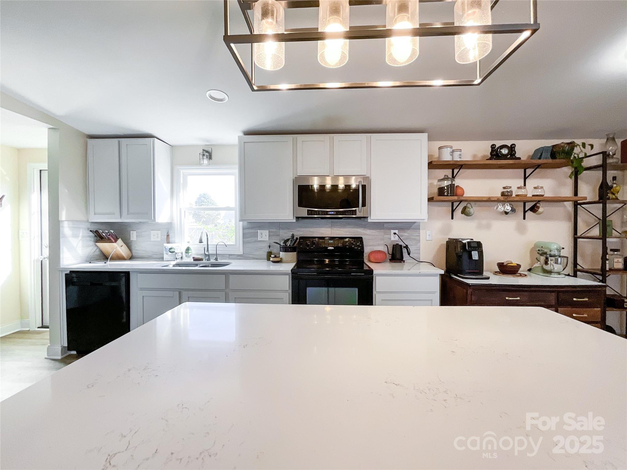 408 Cottonwood Circle