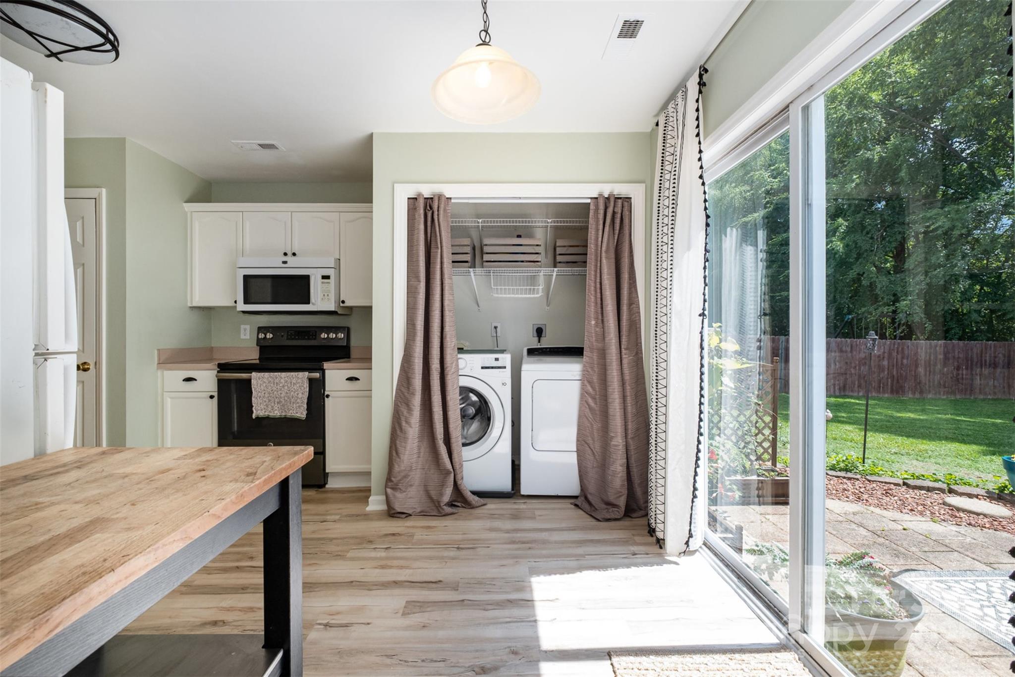 3702 Brookstone Trail