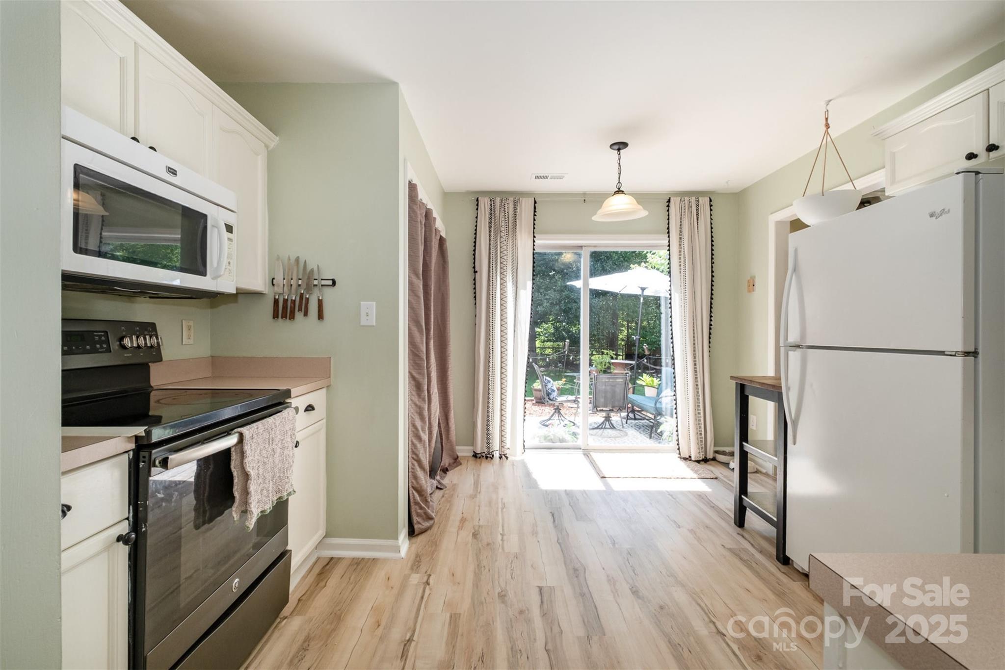 3702 Brookstone Trail