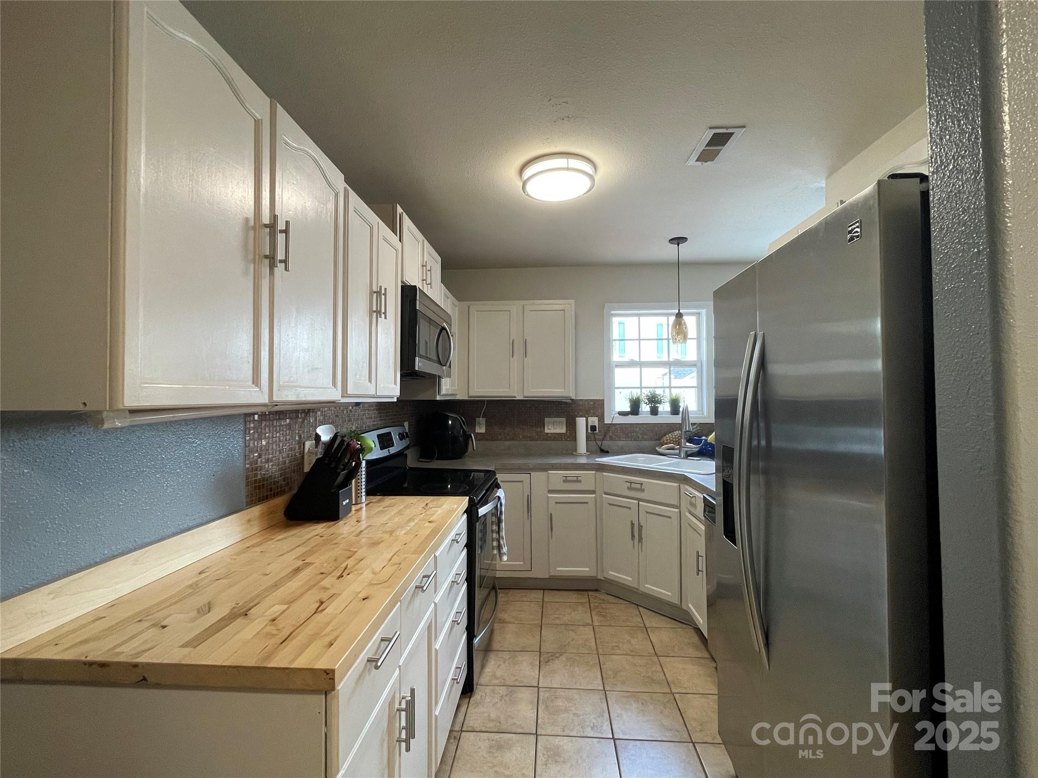 1177 Triece Lane
