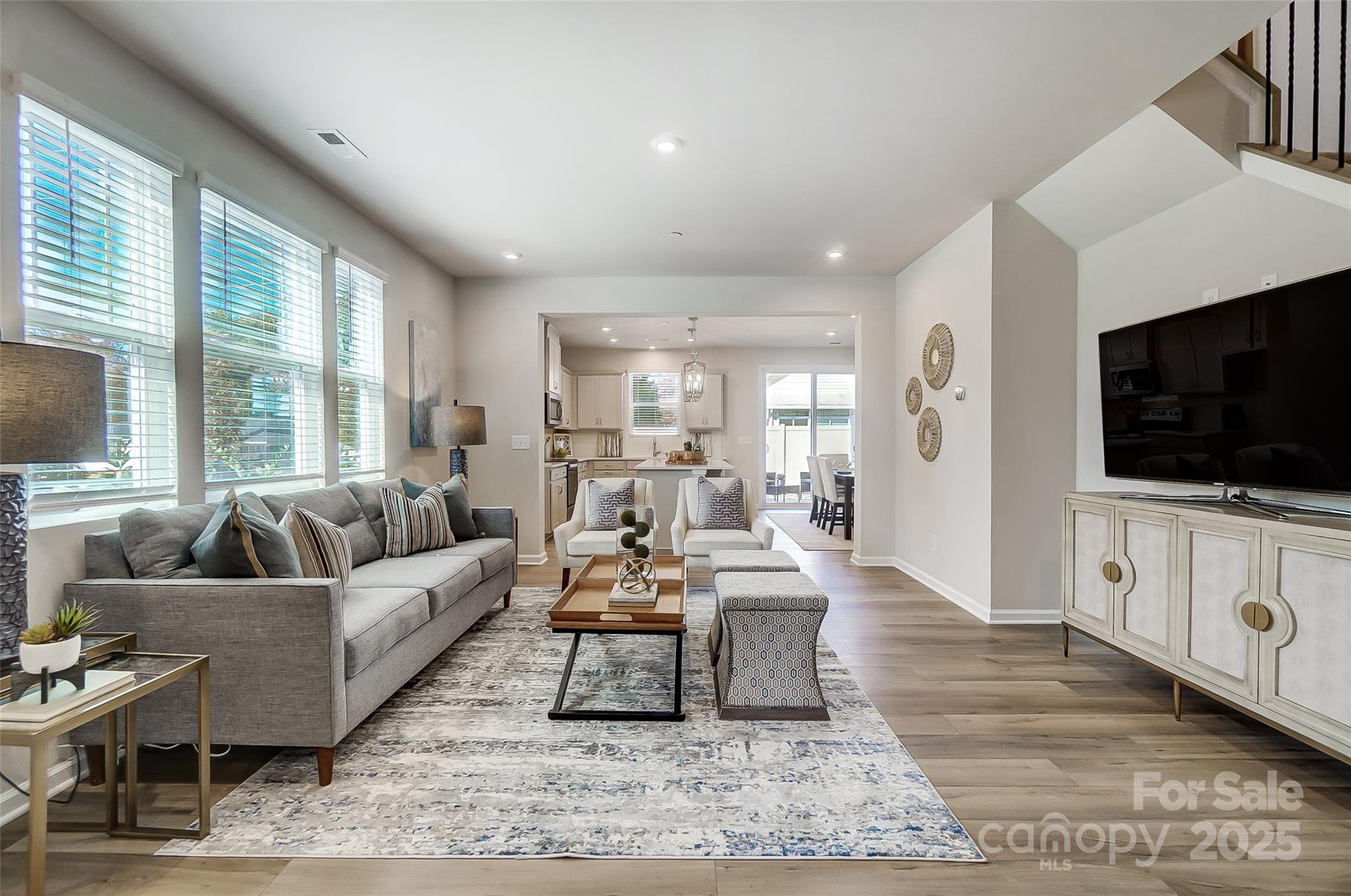 2465 Hedgecliff Road