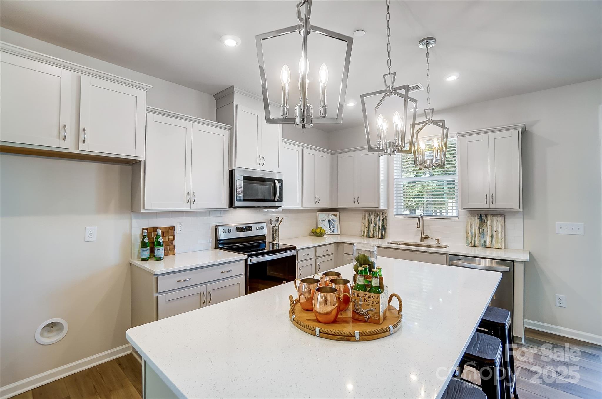 2465 Hedgecliff Road