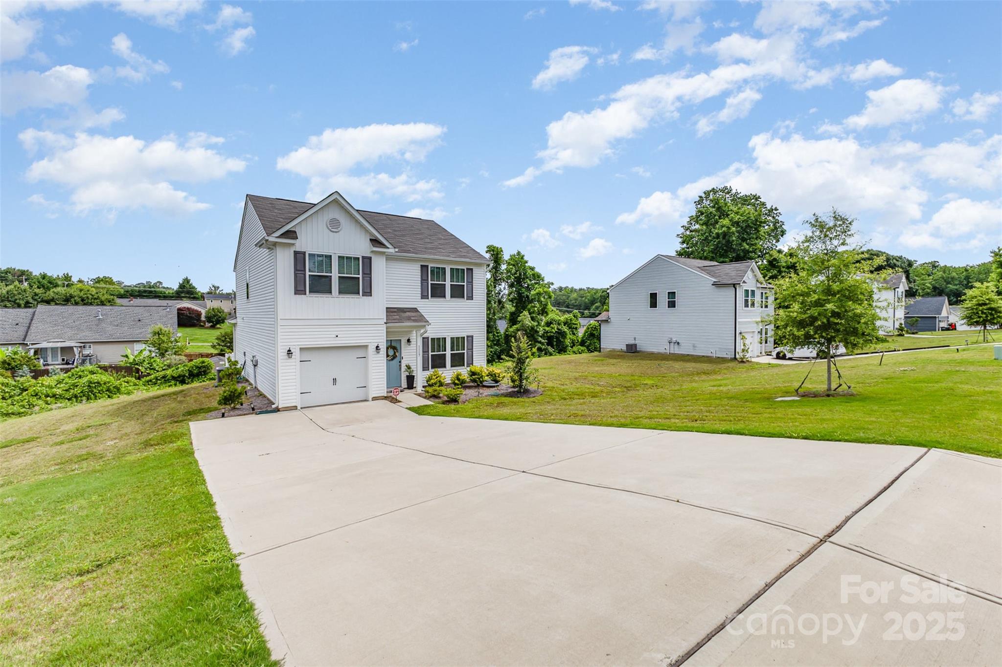 1117 Laurel Woods Drive