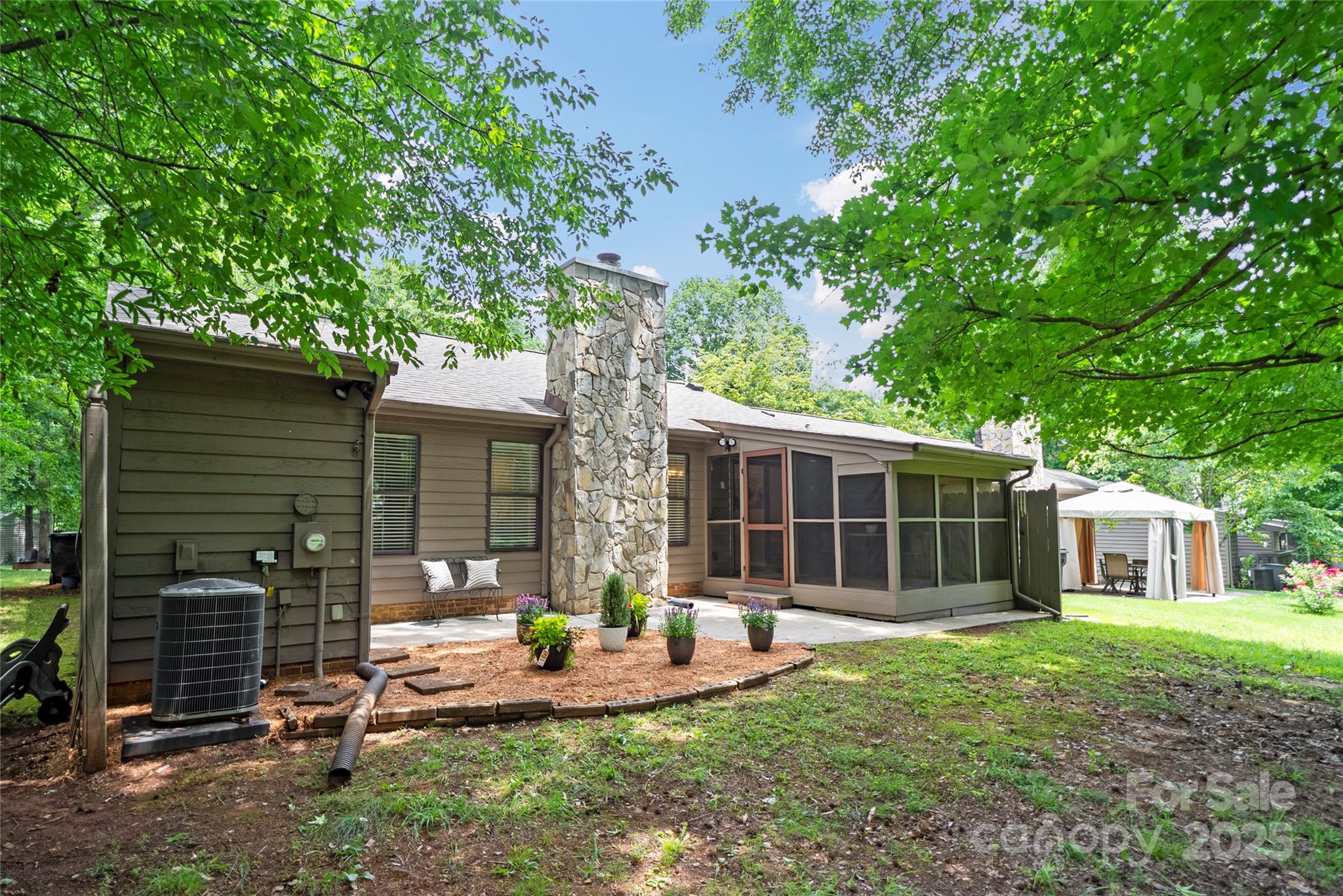 407 Sweetgum Drive Unit: B