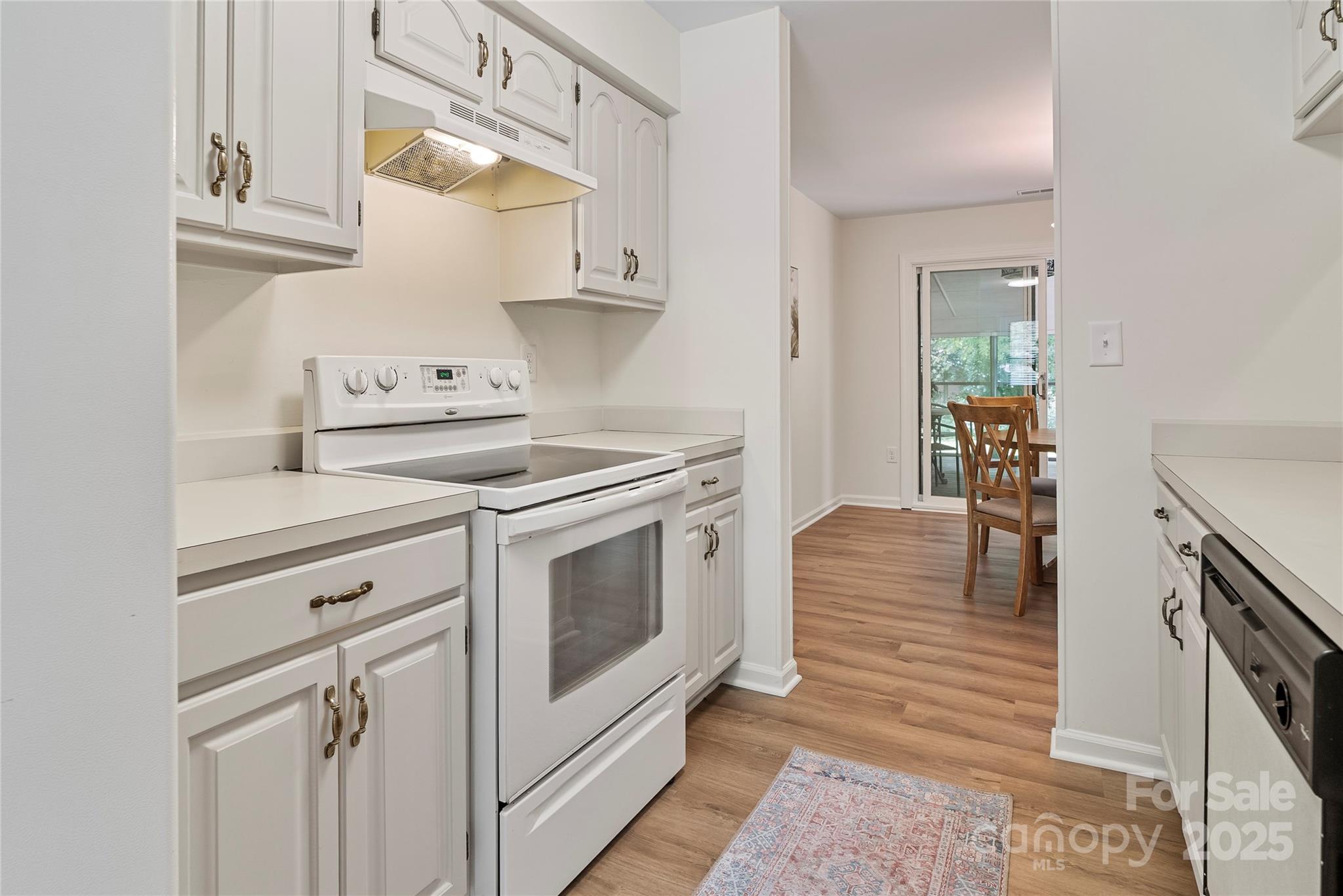 407 Sweetgum Drive Unit: B
