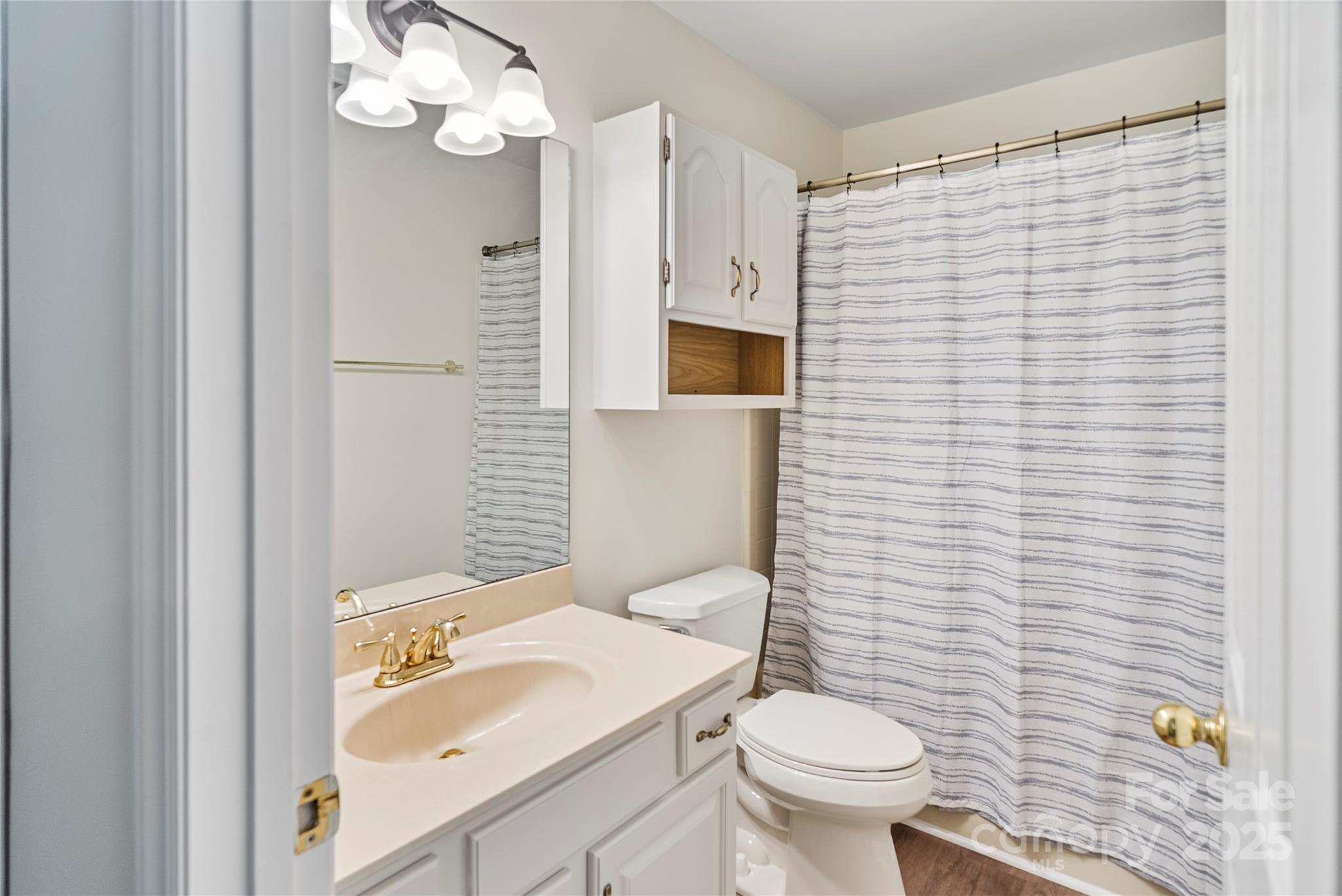 407 Sweetgum Drive Unit: B