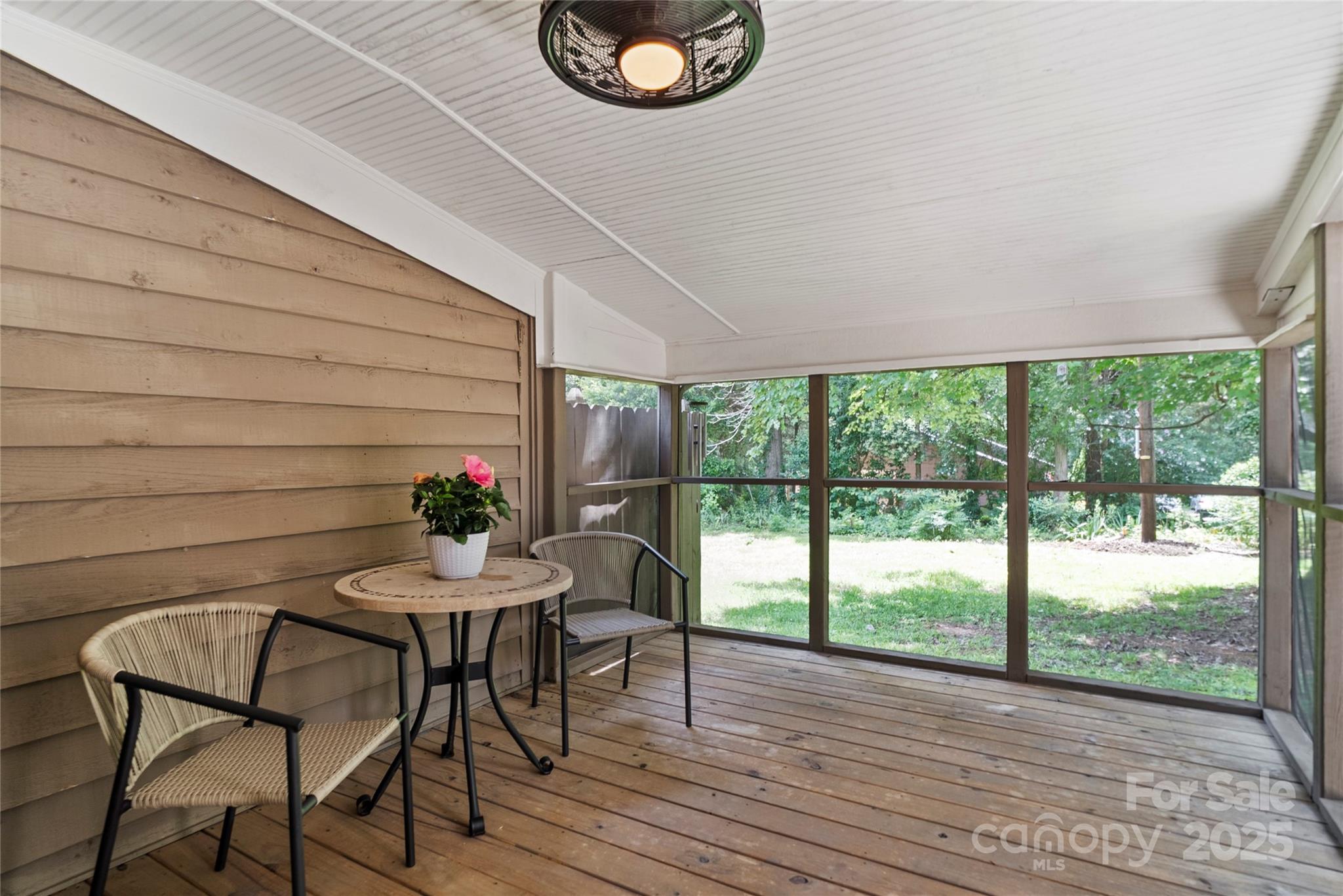 407 Sweetgum Drive Unit: B