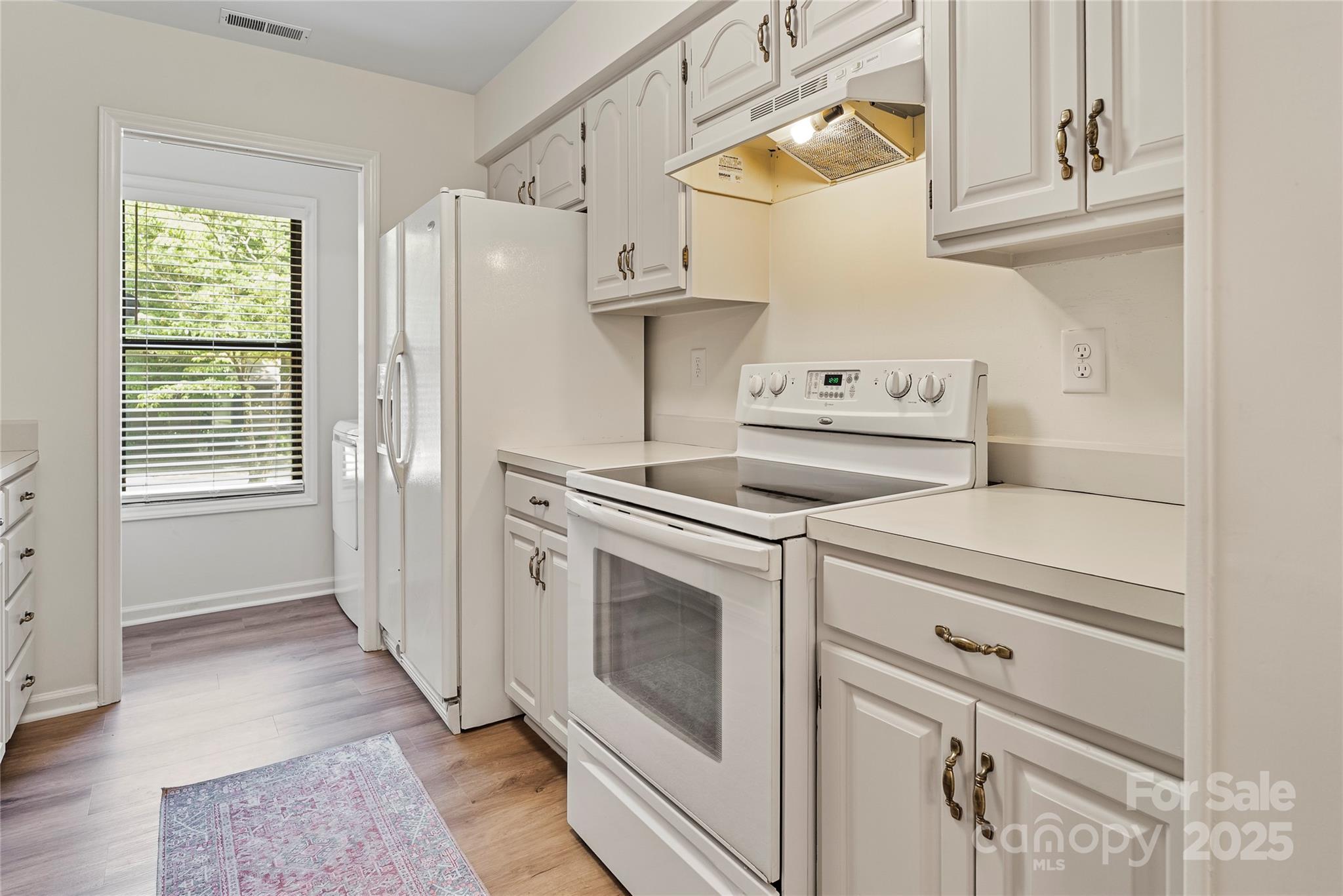 407 Sweetgum Drive Unit: B