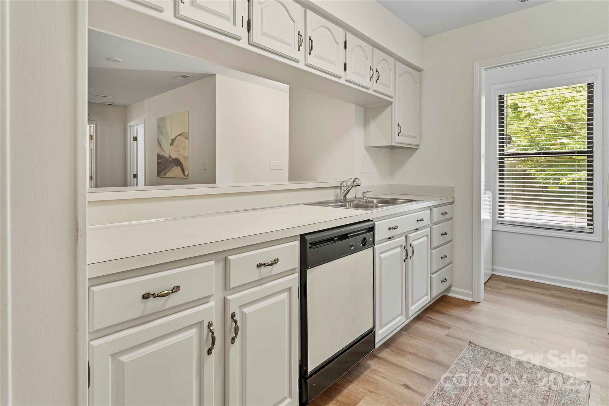 407 Sweetgum Drive Unit: B