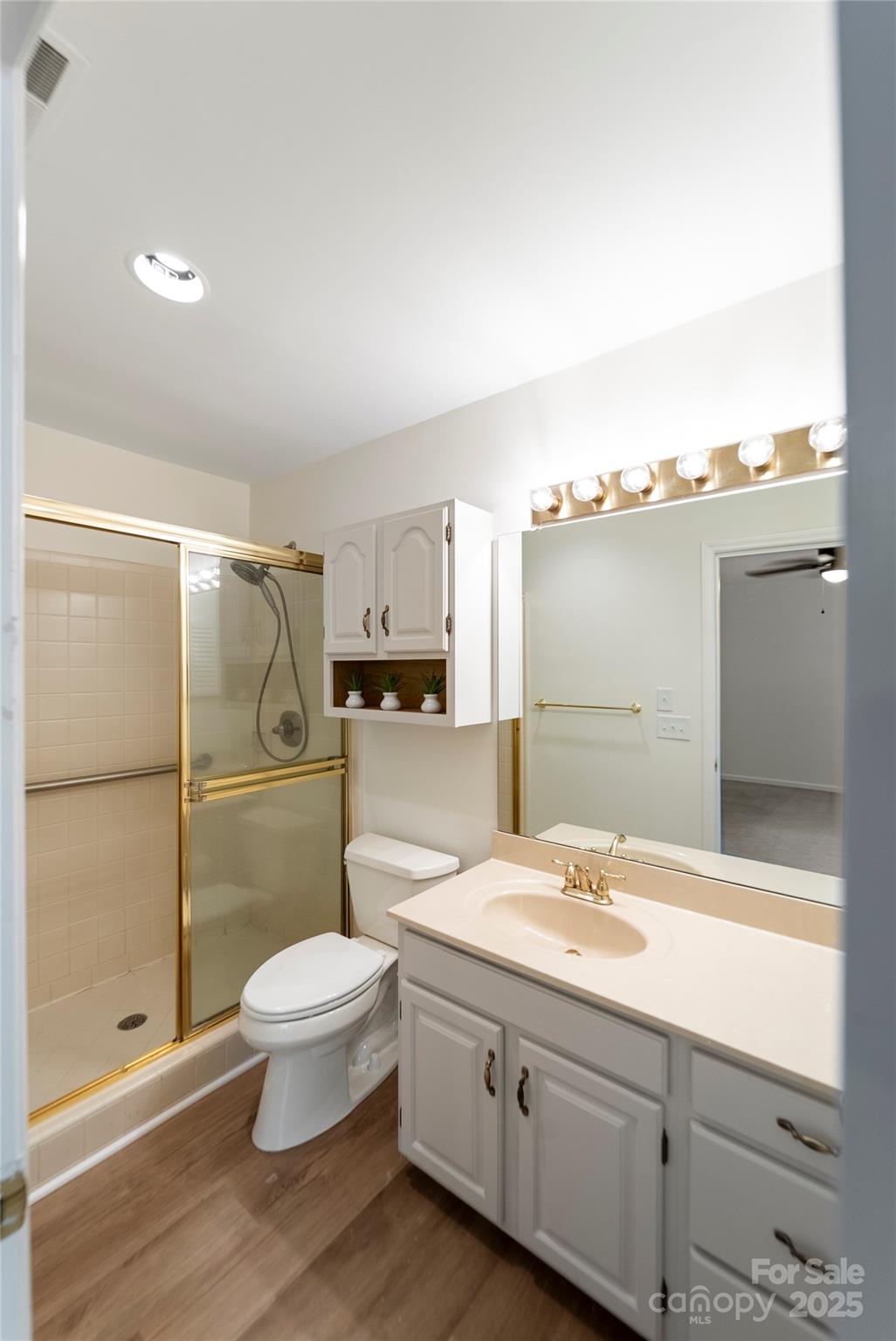 407 Sweetgum Drive Unit: B