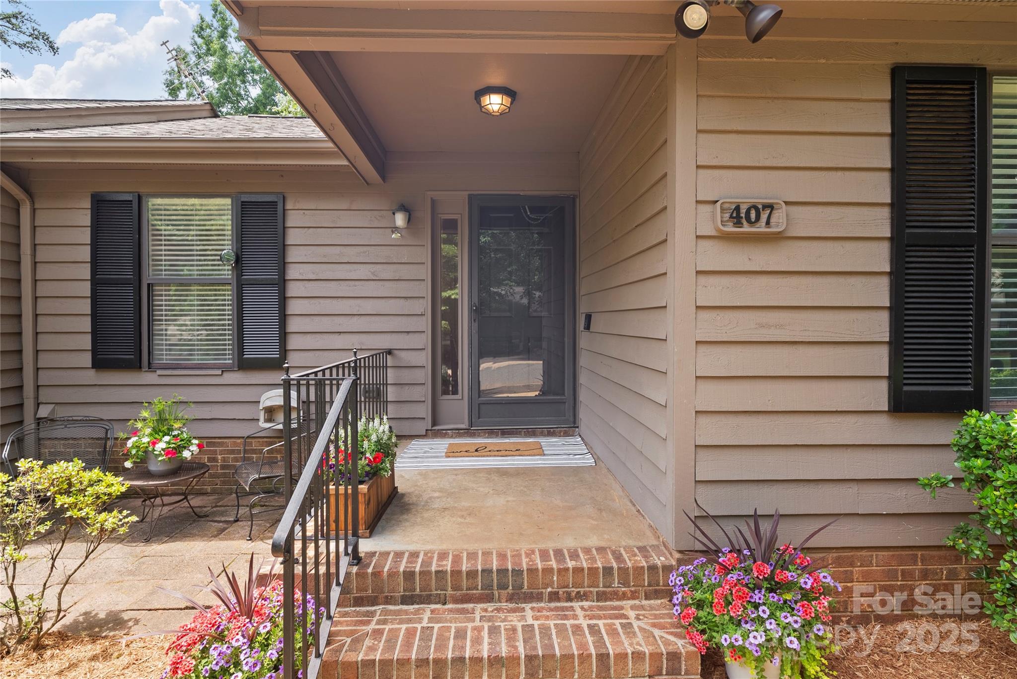 407 Sweetgum Drive Unit: B