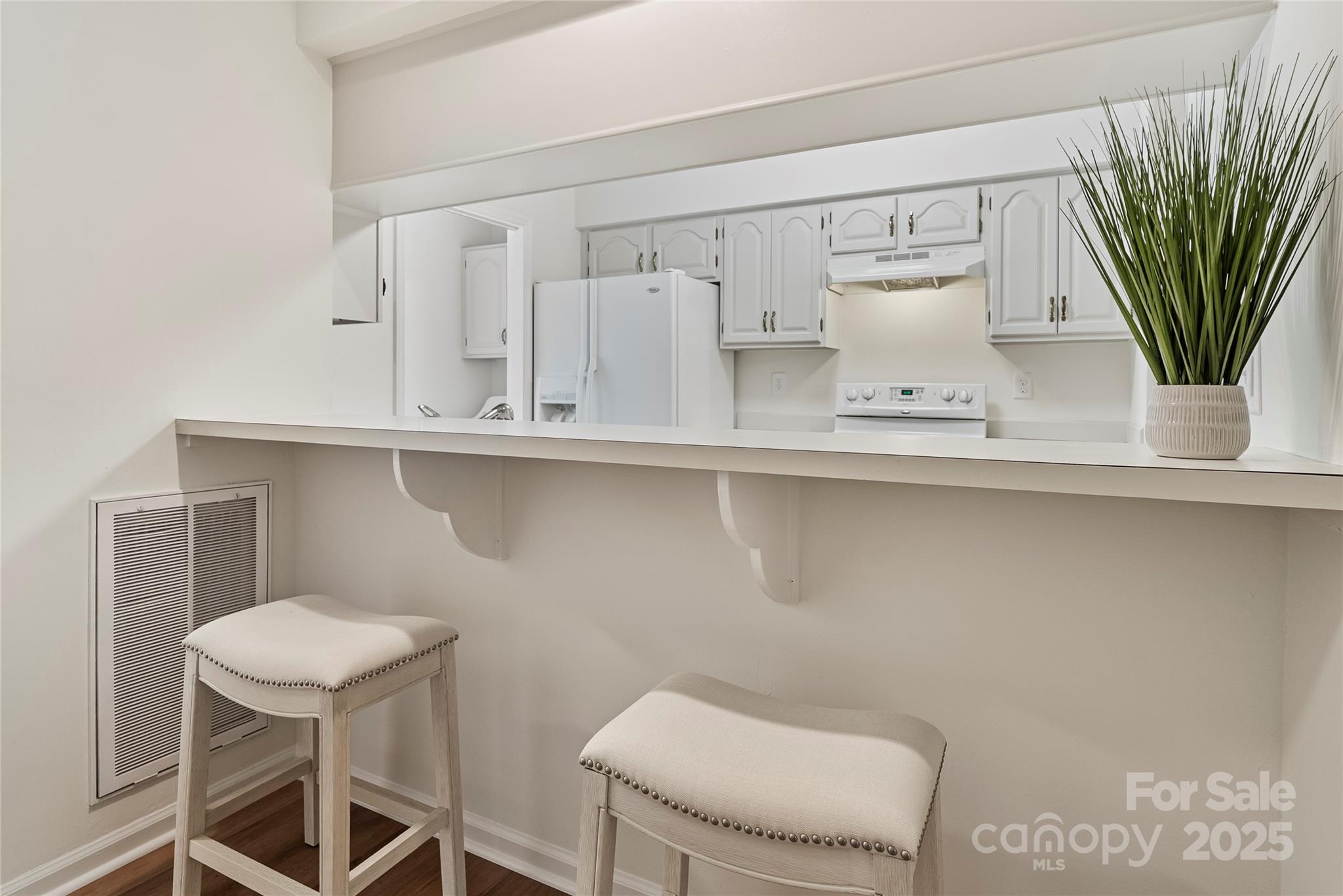 407 Sweetgum Drive Unit: B