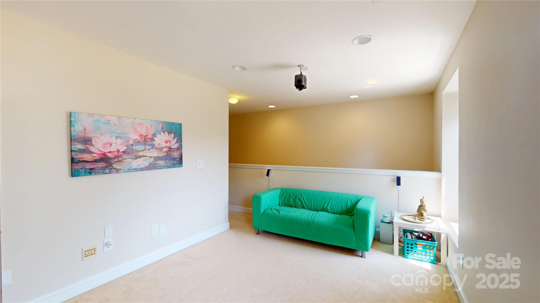 6313 Woodland Commons Drive