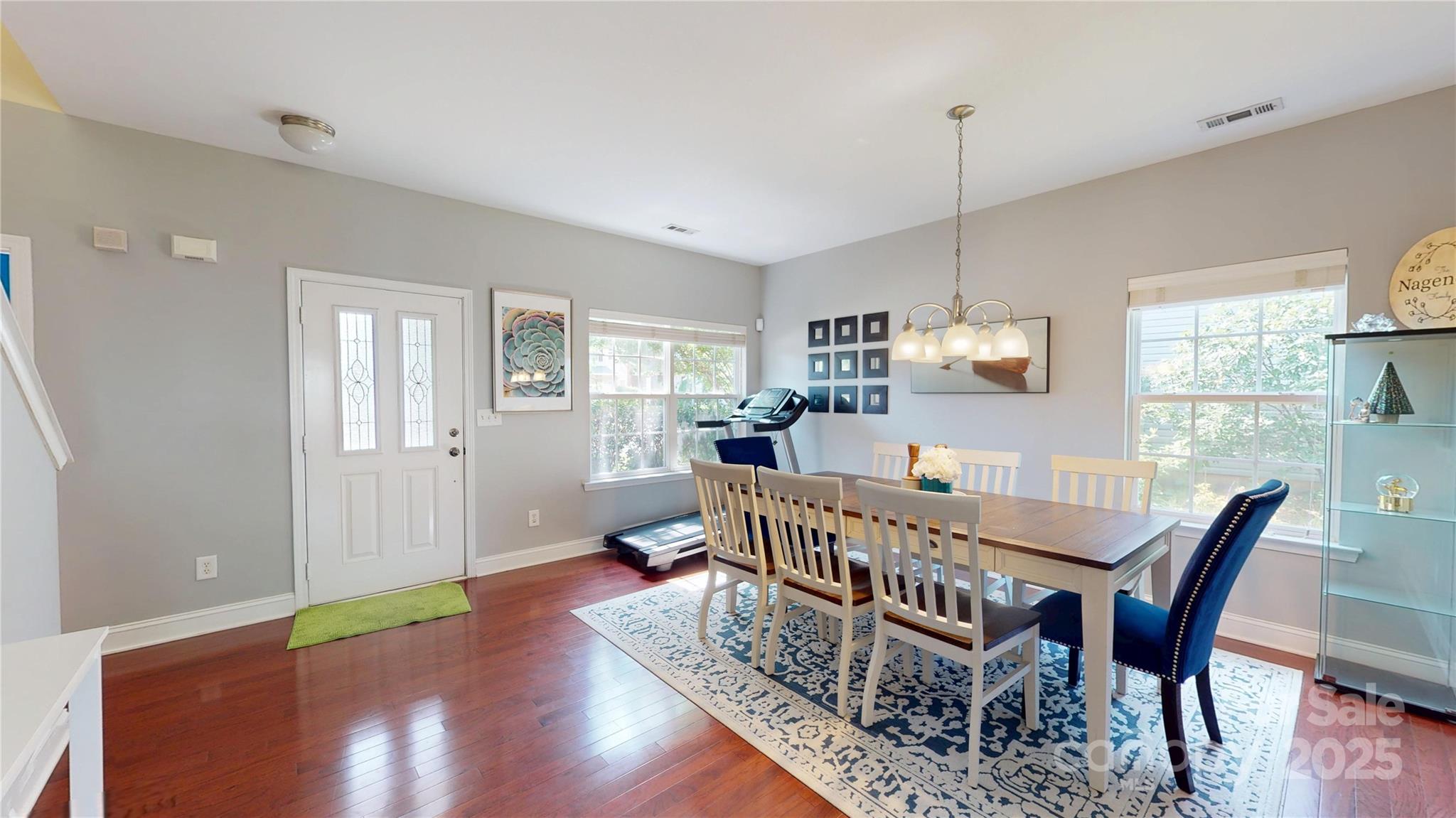 6313 Woodland Commons Drive