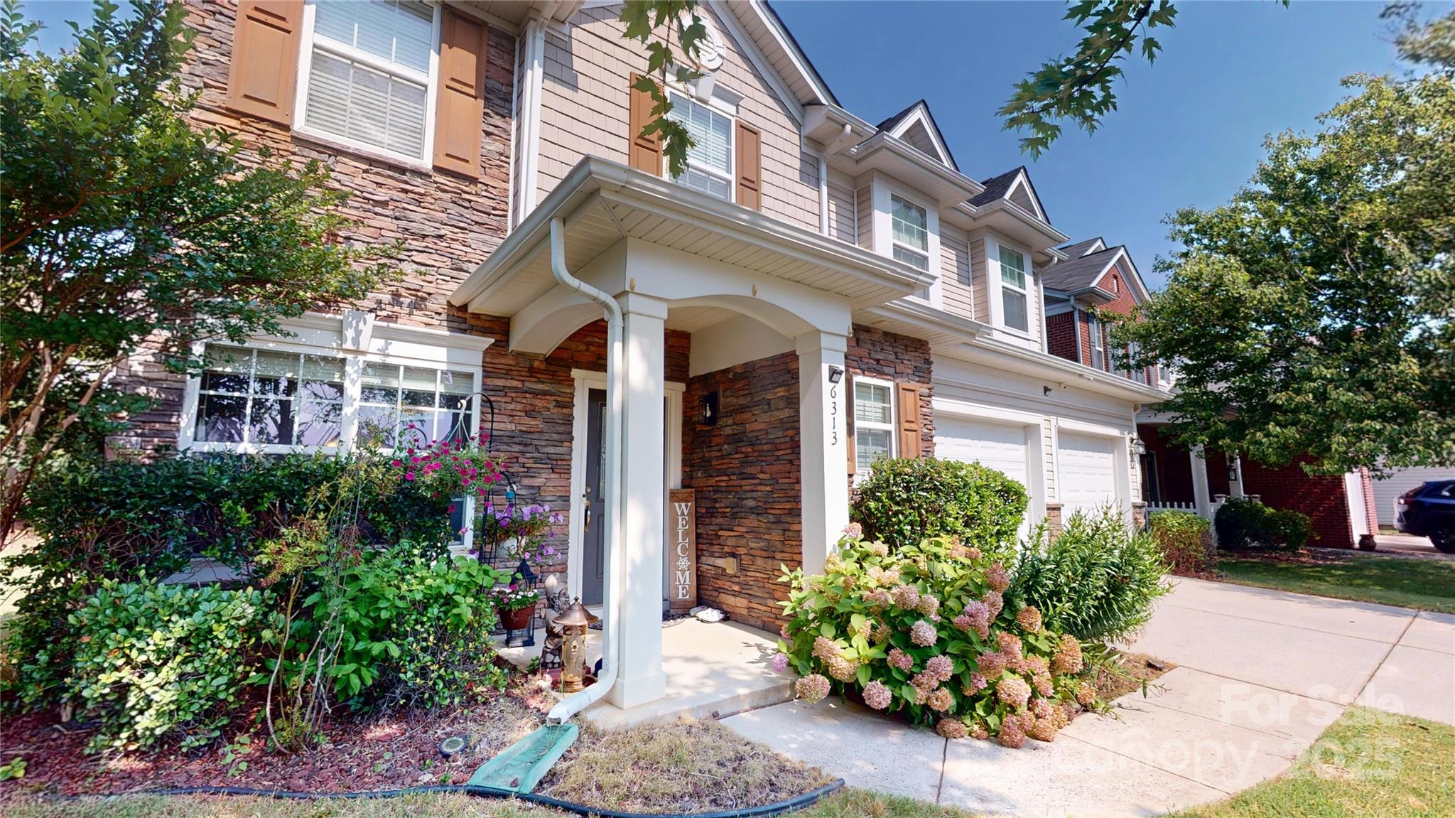 6313 Woodland Commons Drive