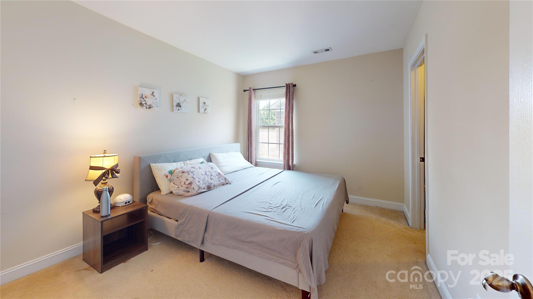 6313 Woodland Commons Drive