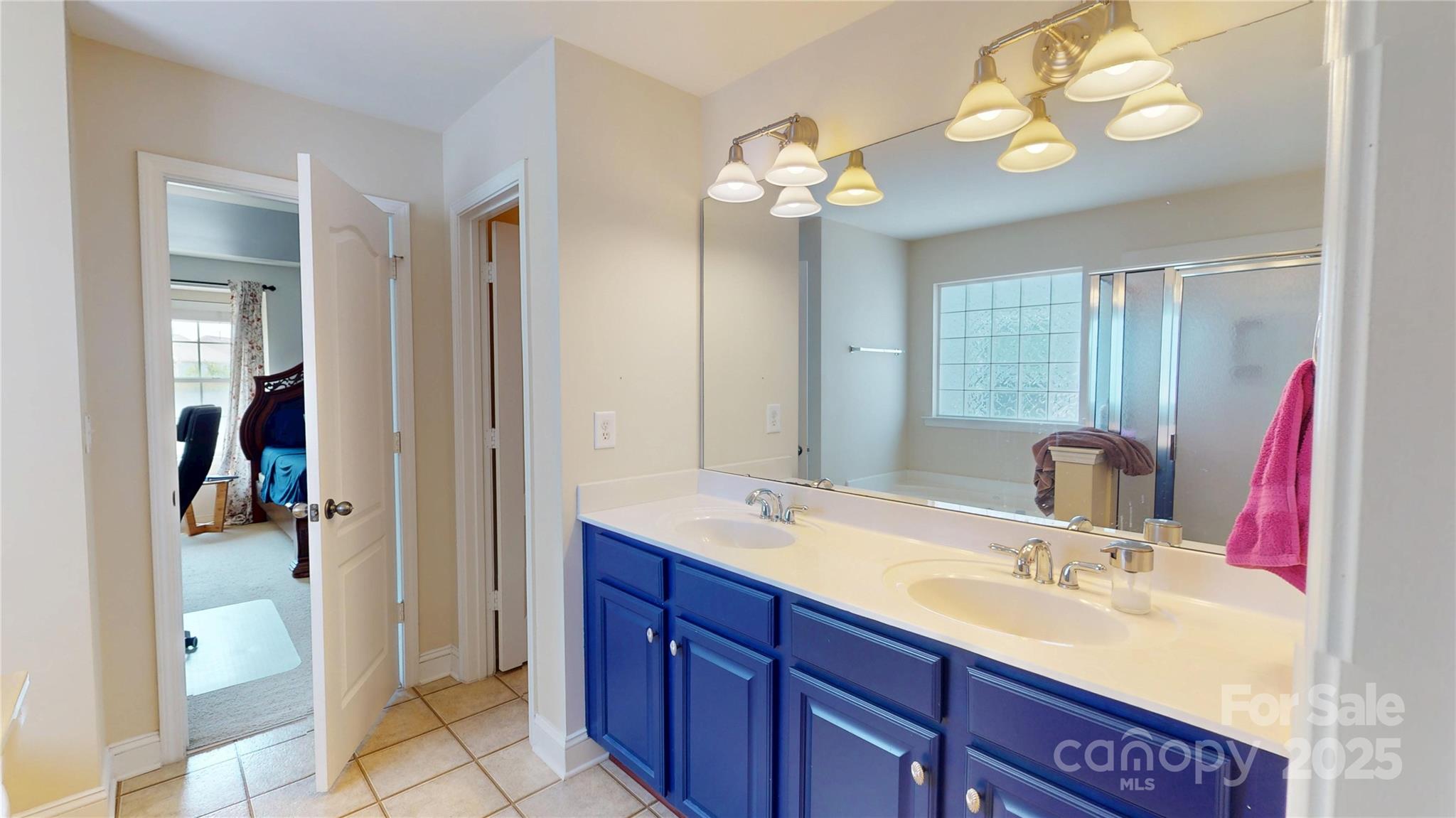 6313 Woodland Commons Drive